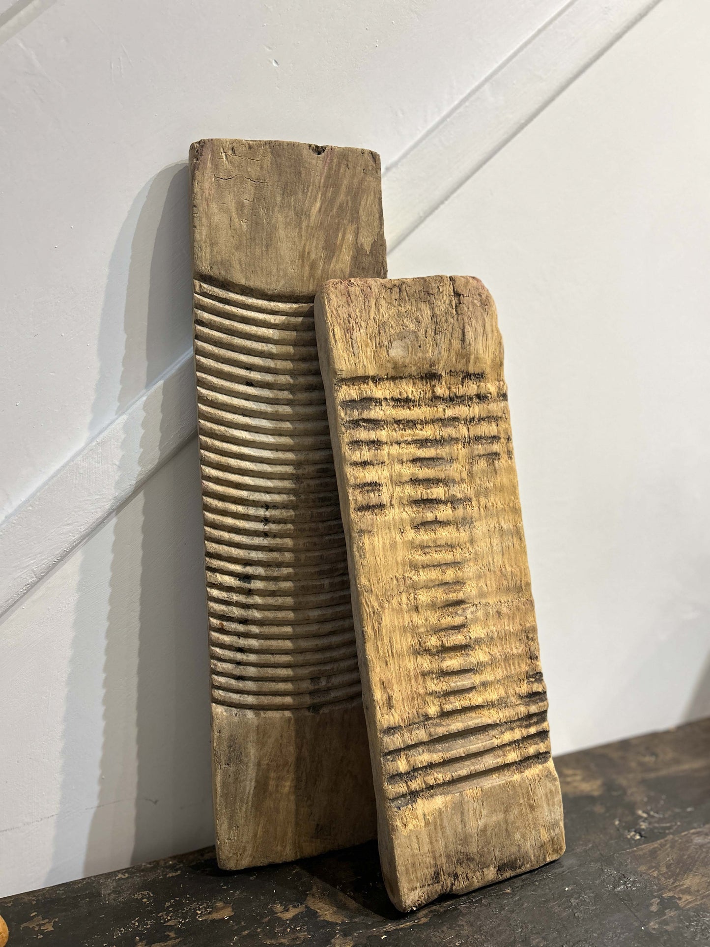 Vintage Antique Wooden Rustic Primitive Elm Ribbed Washboard