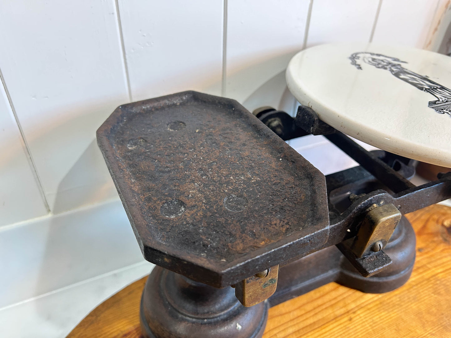 Vintage Antique Victorian Cast Iron Kitchen Balance Scales With Ceramic Plate and Weights