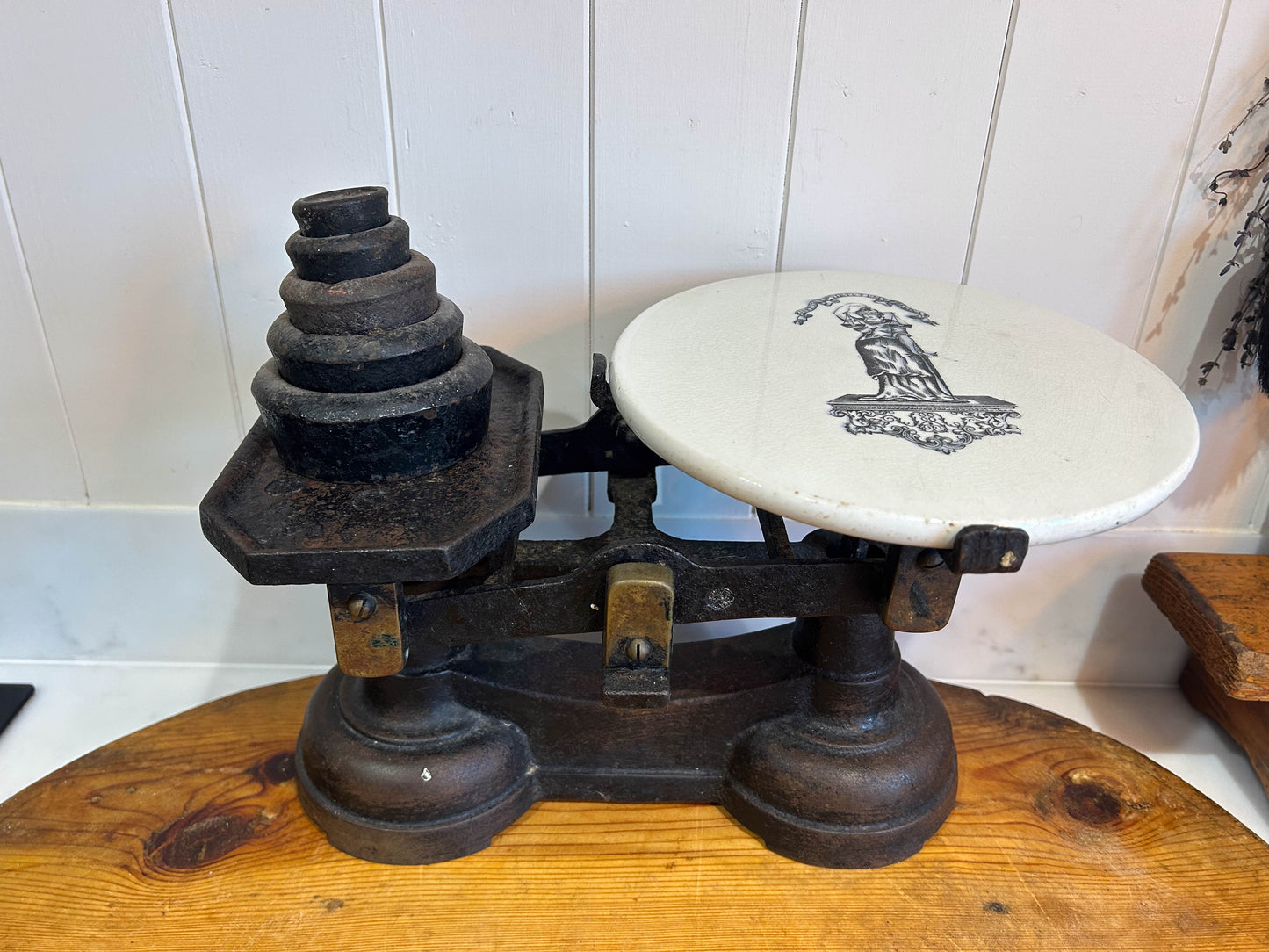 Vintage Antique Victorian Cast Iron Kitchen Balance Scales With Ceramic Plate and Weights