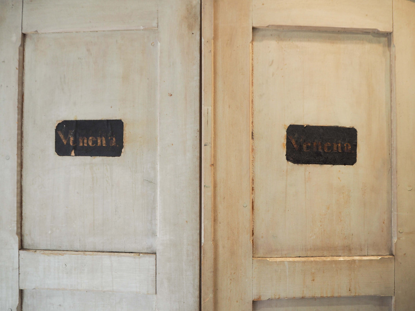 Antique Vintage French Apothecary Painted Pine Cabinet with Original Labels / 19th-Century Furniture
