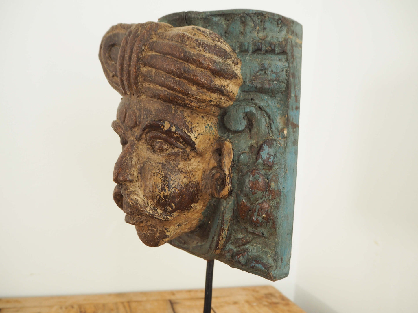 Antique Indian Hand-Carved Architectural Gujarati Head on Stand / Male Sculpture
