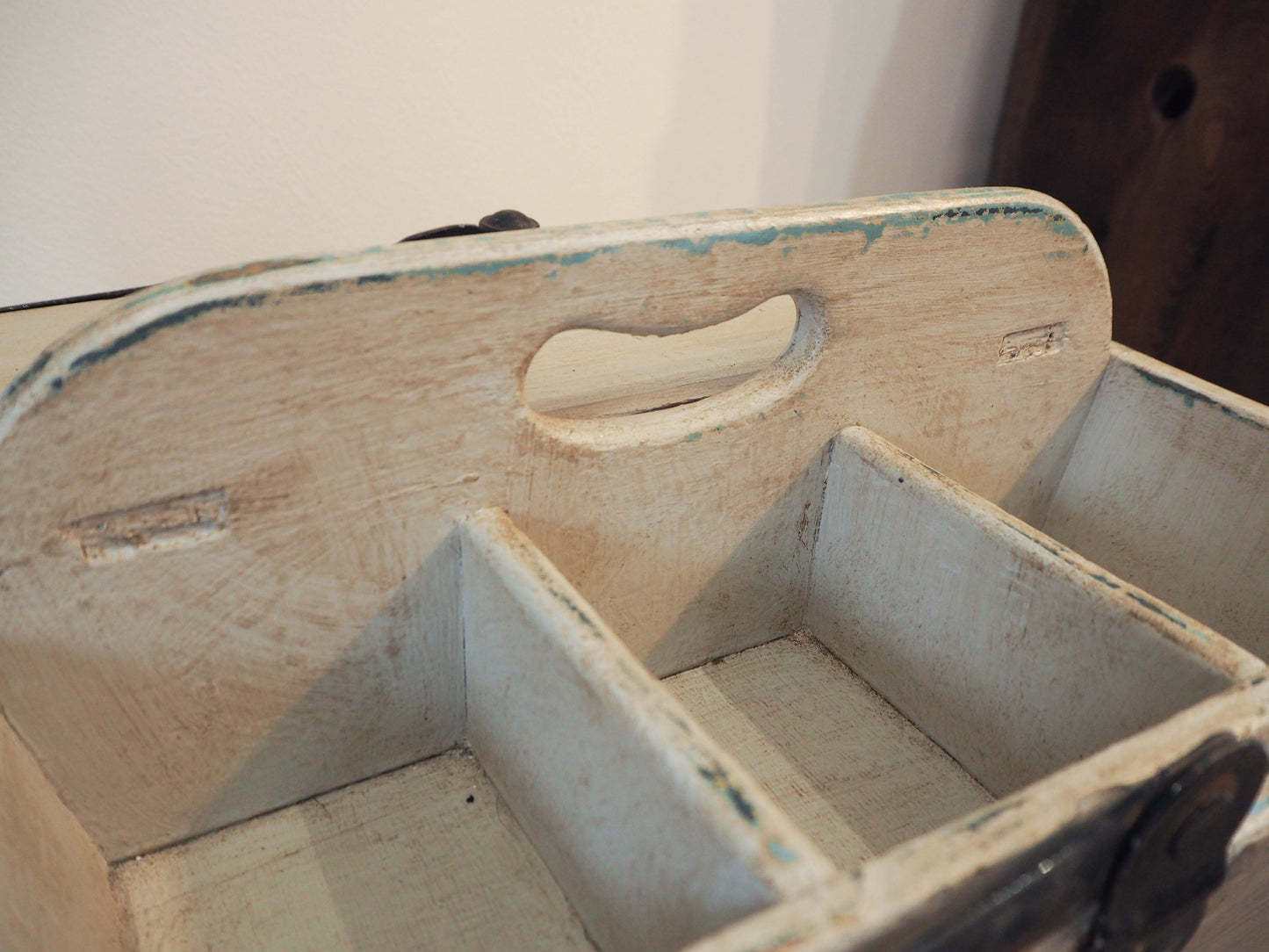 Vintage Painted Wooden Housemaids Caddy With Handle / Storage Trug