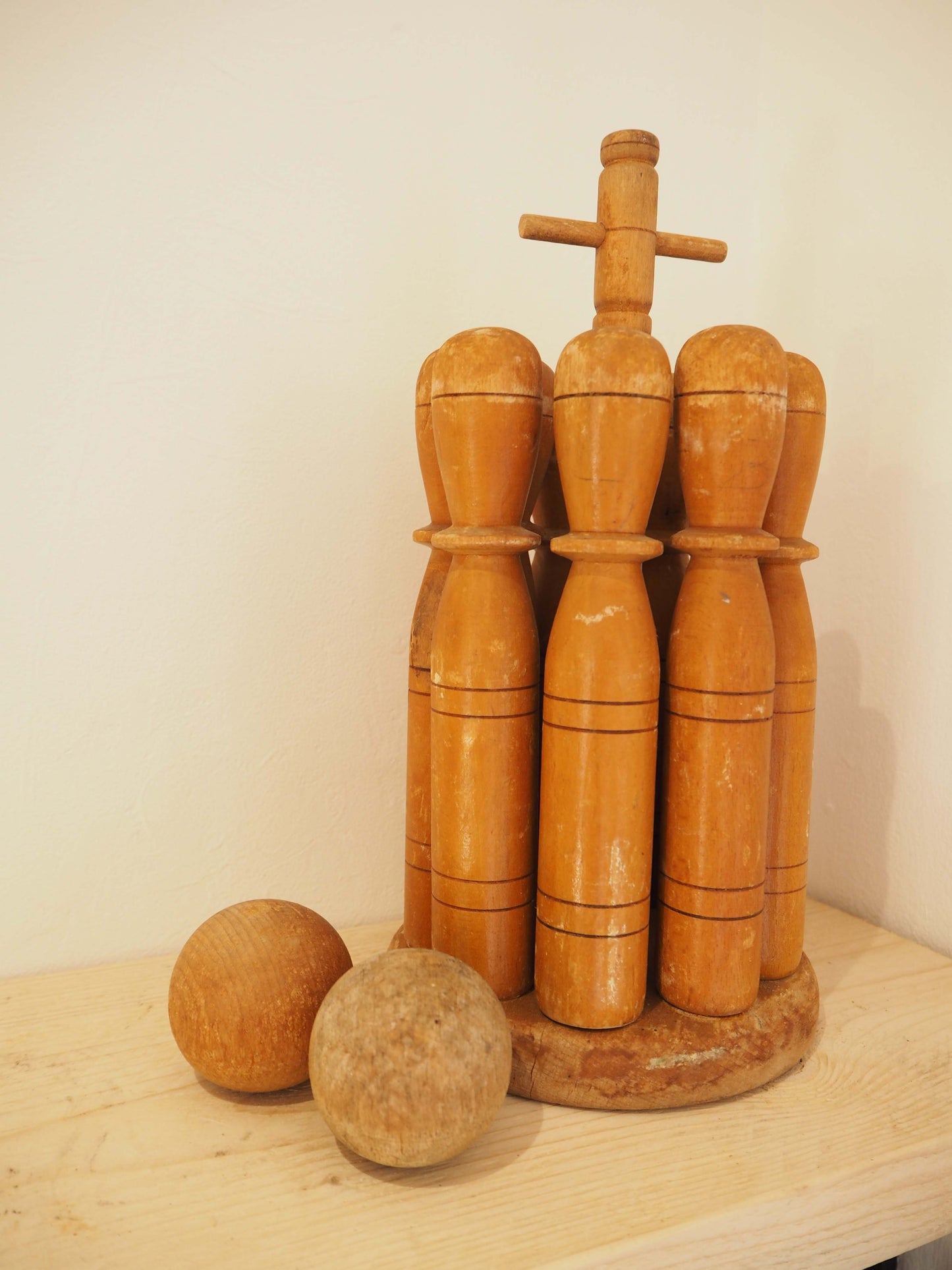 Vintage Antique Early 20th-Century English Wooden Skittle Set