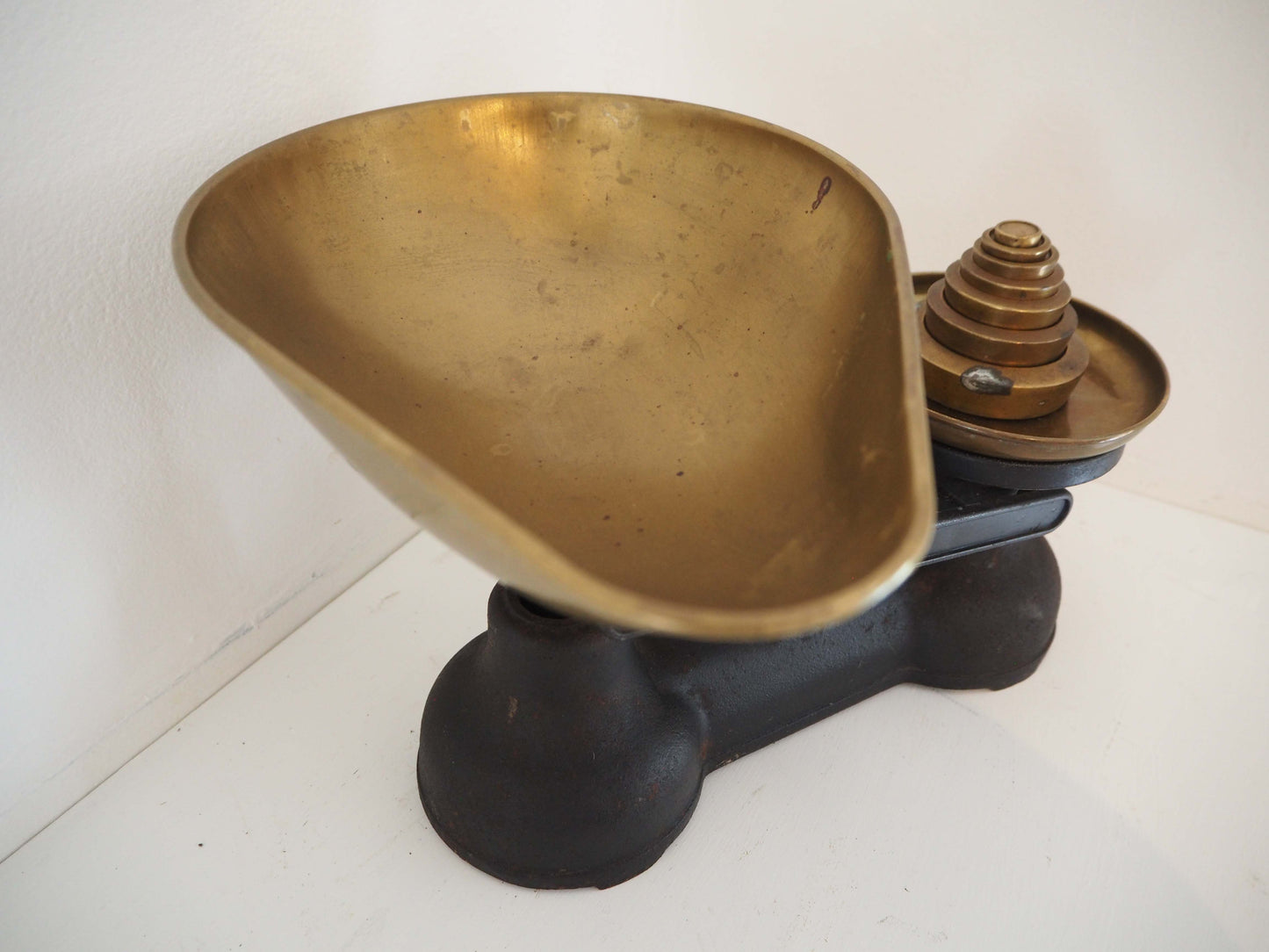 Vintage Antique Salter Black Cast Iron Kitchen Weighing Scales with Weights and Brass Pans