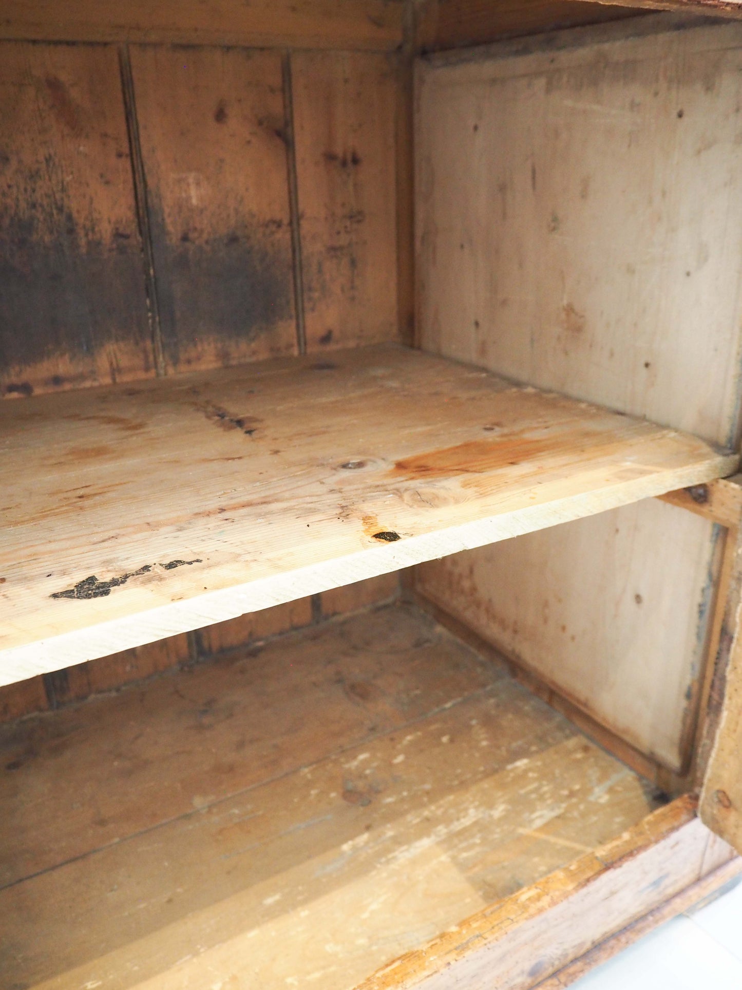 Vintage Antique Pine Meat Safe With Latch / Side Table / Storage Cupboard