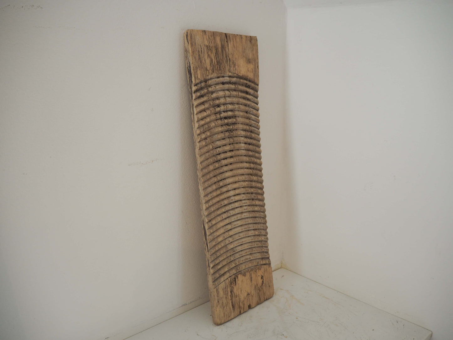 Vintage Antique Wooden Rustic Primitive Elm Ribbed Washboard