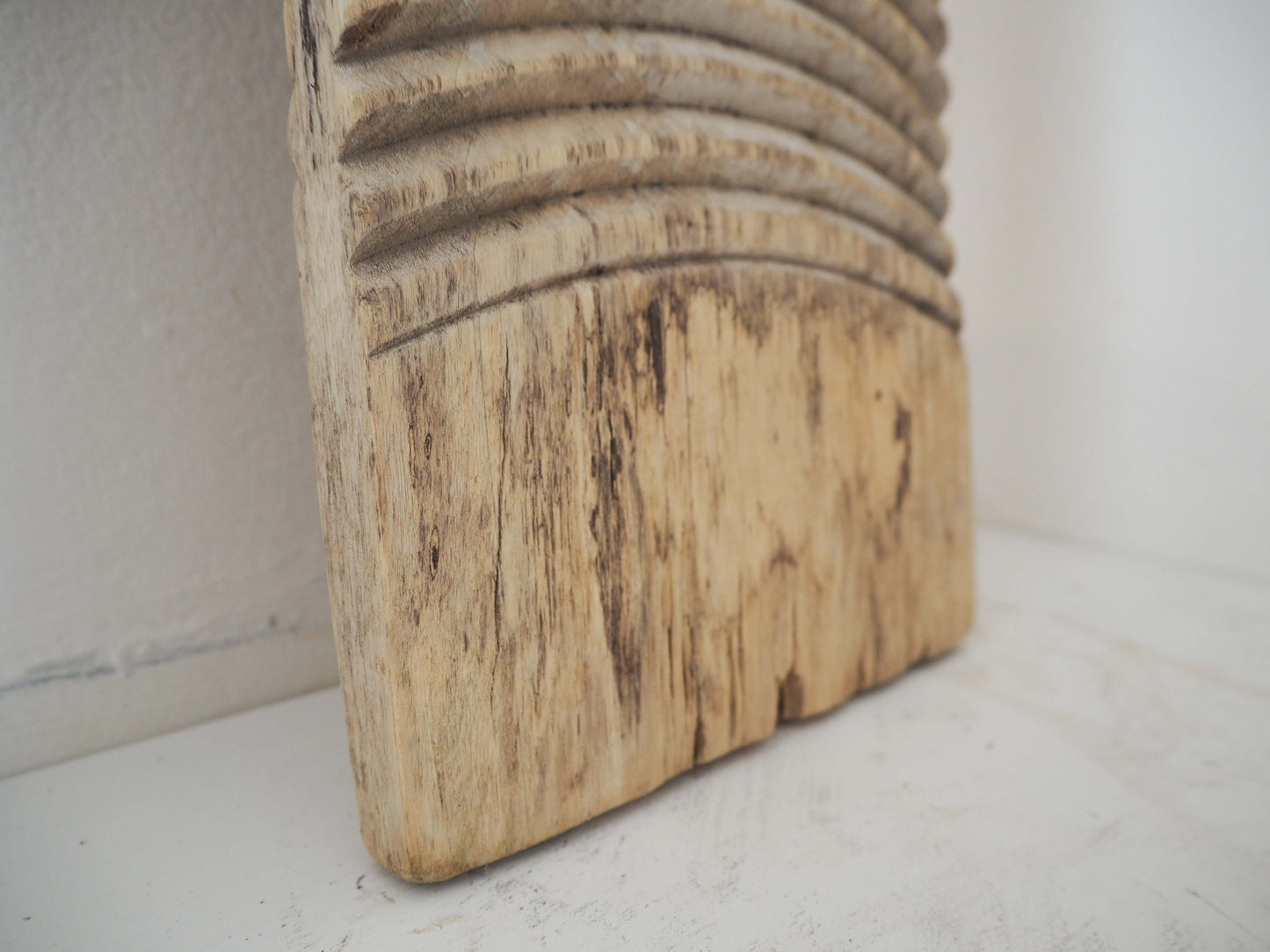 Vintage Antique Wooden Rustic Primitive Elm Ribbed Washboard