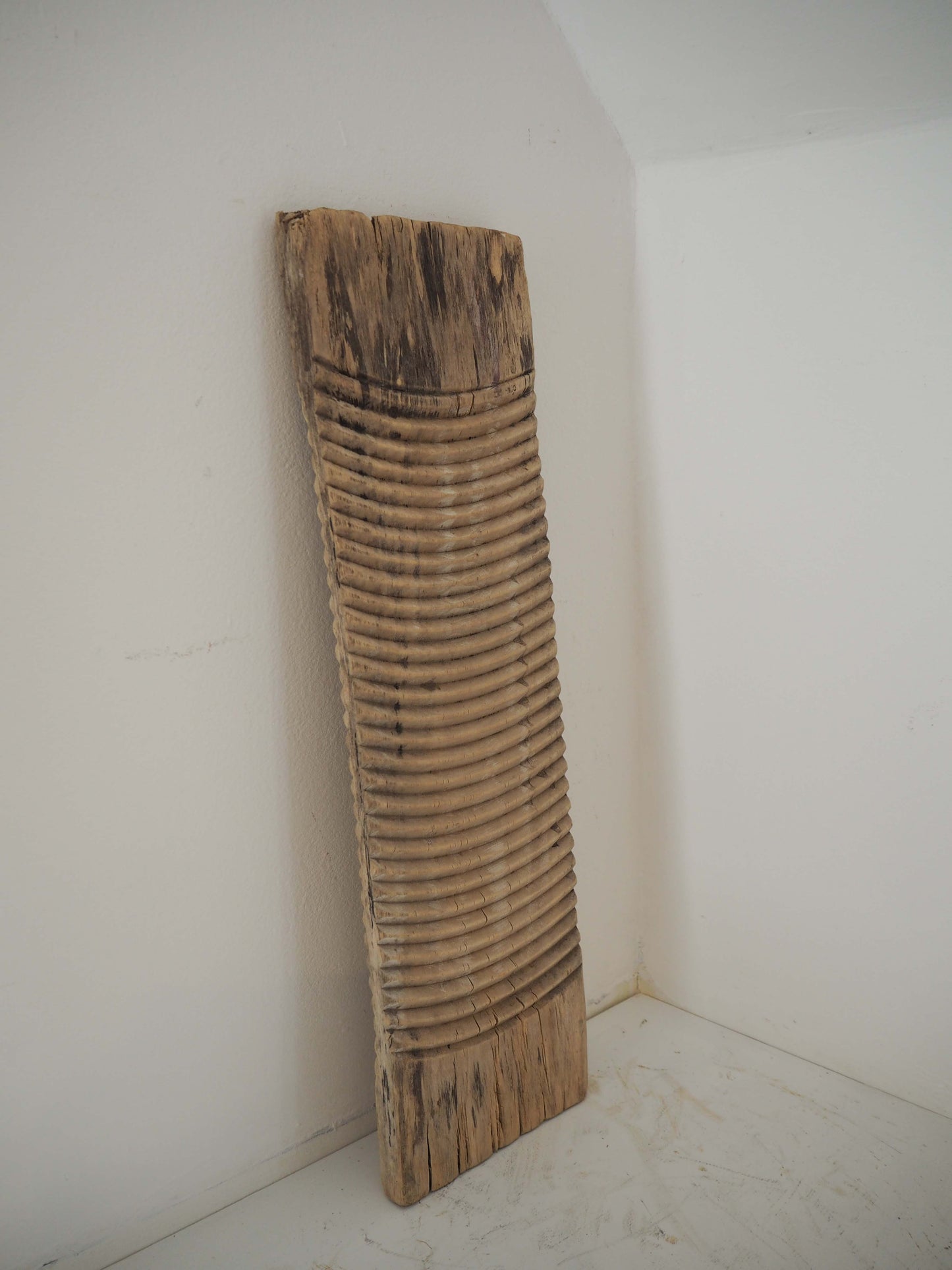 Vintage Antique Wooden Rustic Primitive Elm Ribbed Washboard