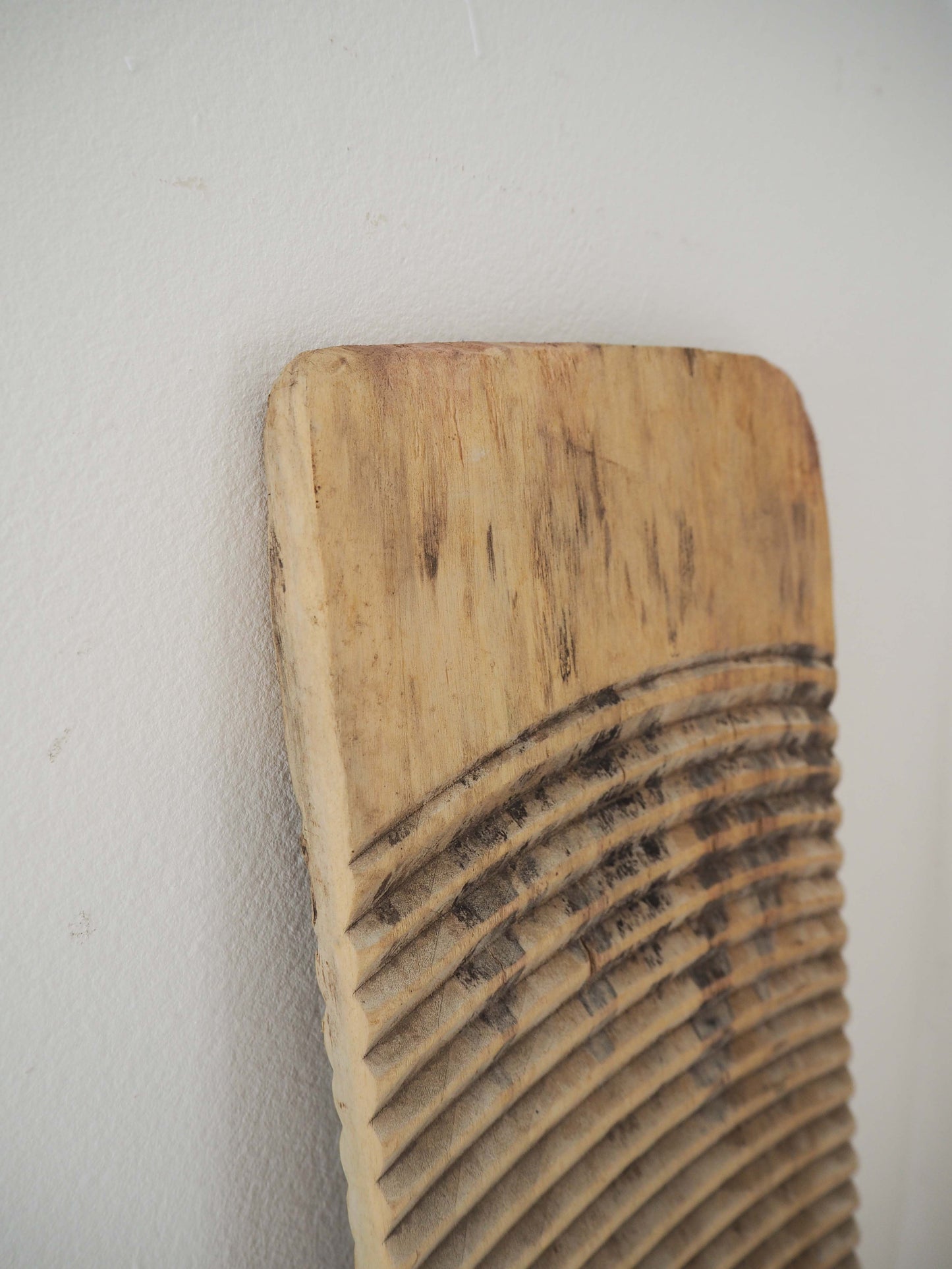 Vintage Antique Wooden Rustic Primitive Elm Ribbed Washboard