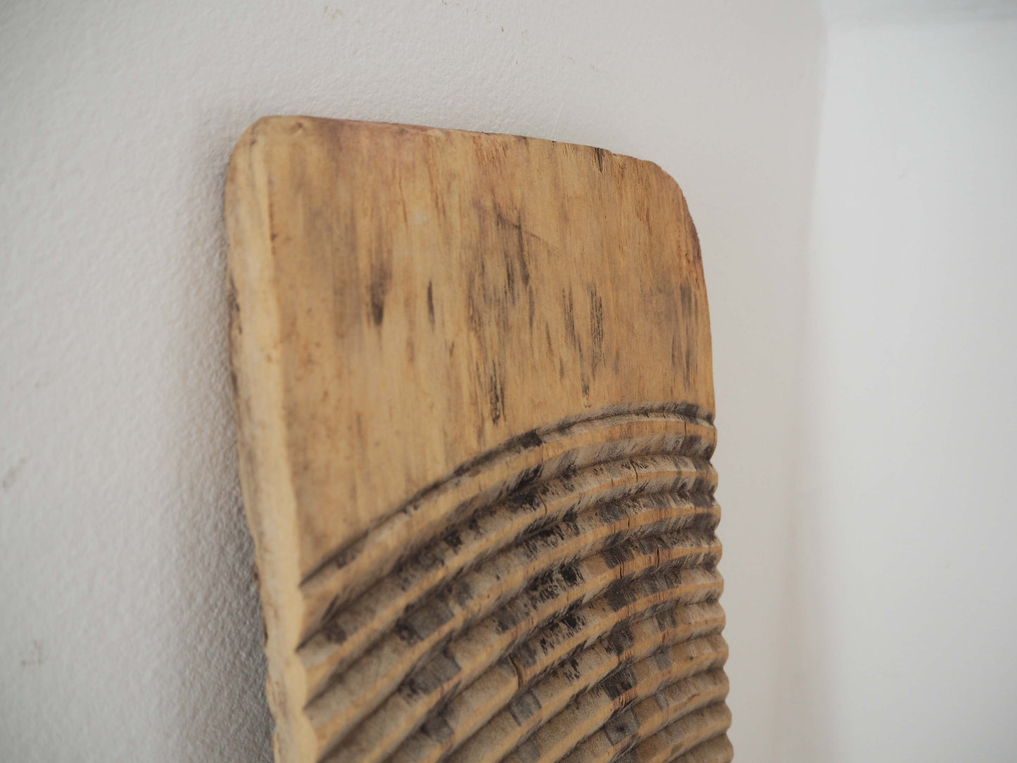Vintage Antique Wooden Rustic Primitive Elm Ribbed Washboard