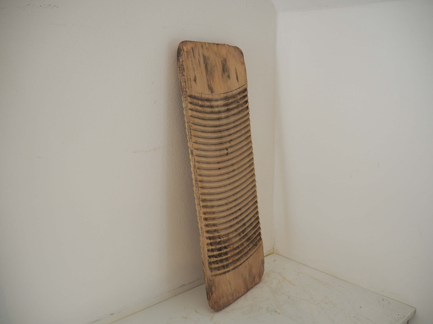 Vintage Antique Wooden Rustic Primitive Elm Ribbed Washboard