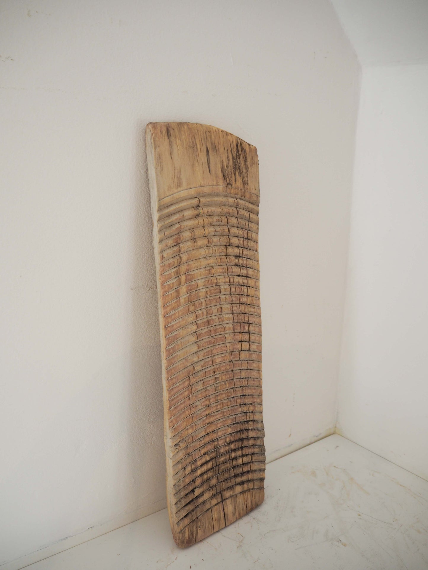 Vintage Antique Wooden Rustic Primitive Elm Ribbed Washboard