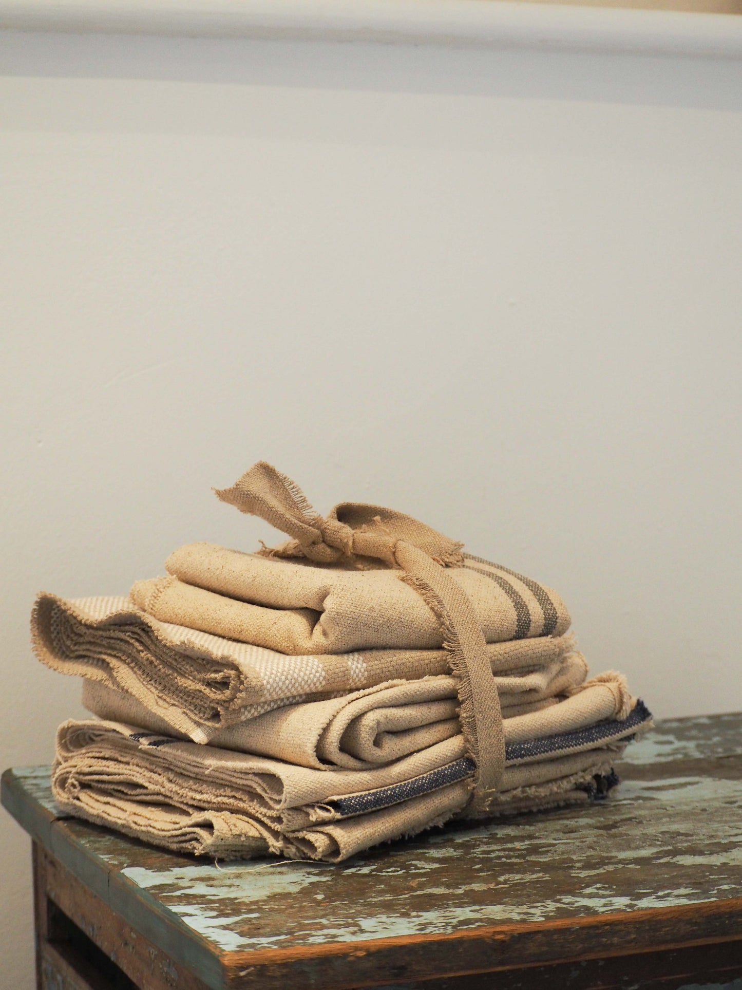 Small Bundle of Five Individual French Style Linen Material / Textiles