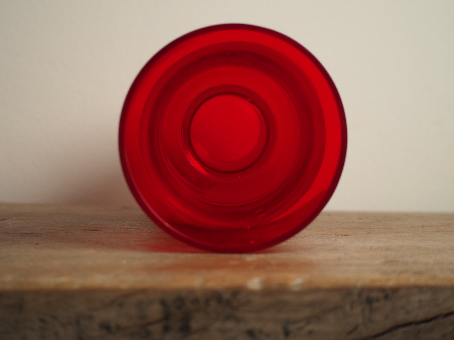 Tamara Aladin Kasipaino Glass Vase for Riihimaen Lasi c1970 in Red