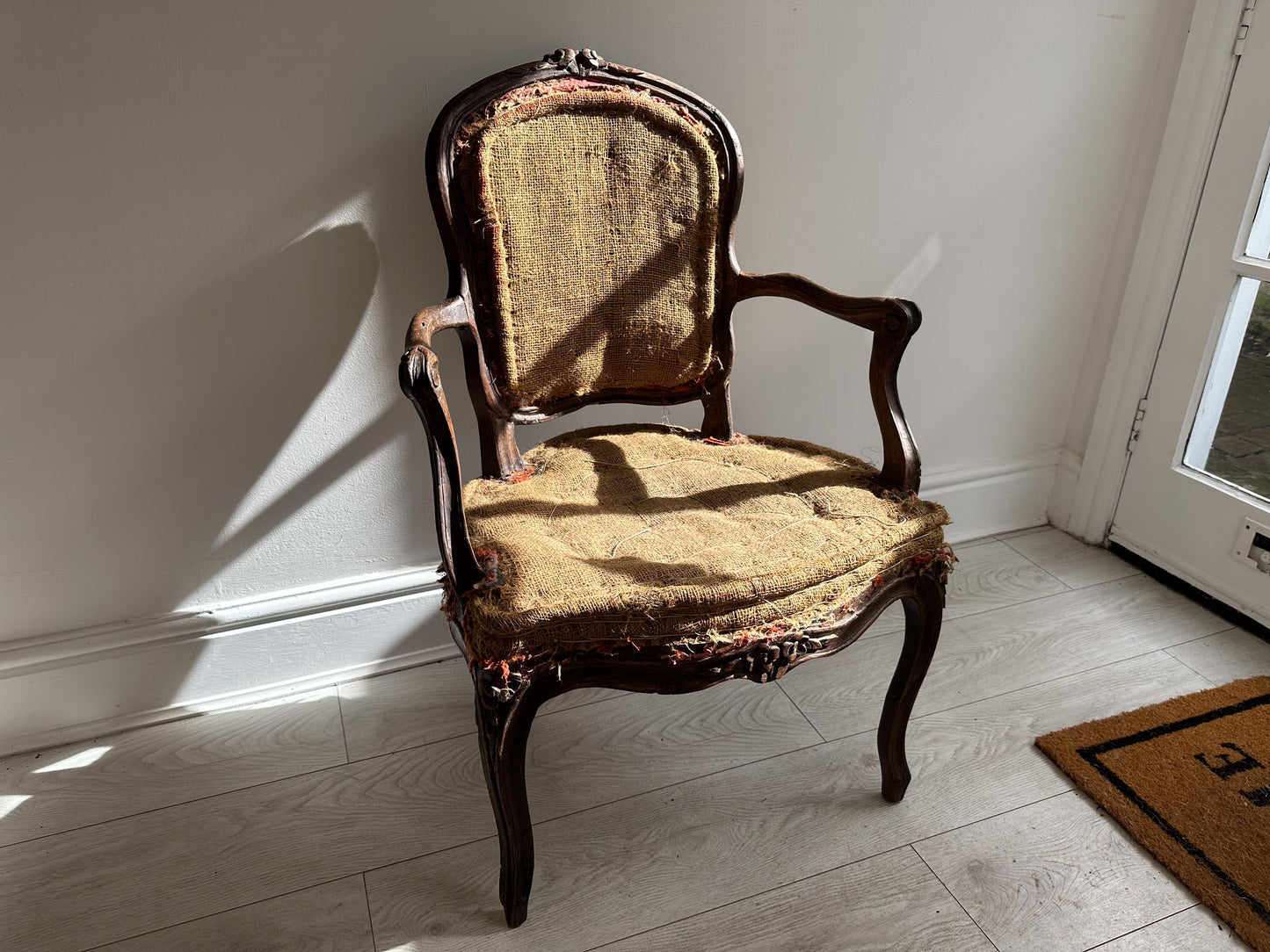 Antique Vintage Stripped French Chair in the Style of Louis XV / Occasion Chair