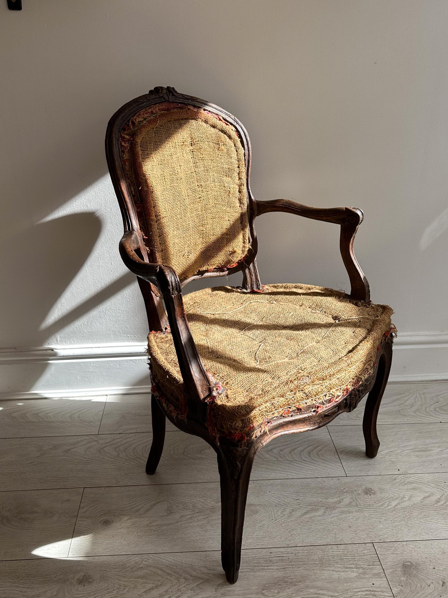 Antique Vintage Stripped French Chair in the Style of Louis XV / Occasion Chair