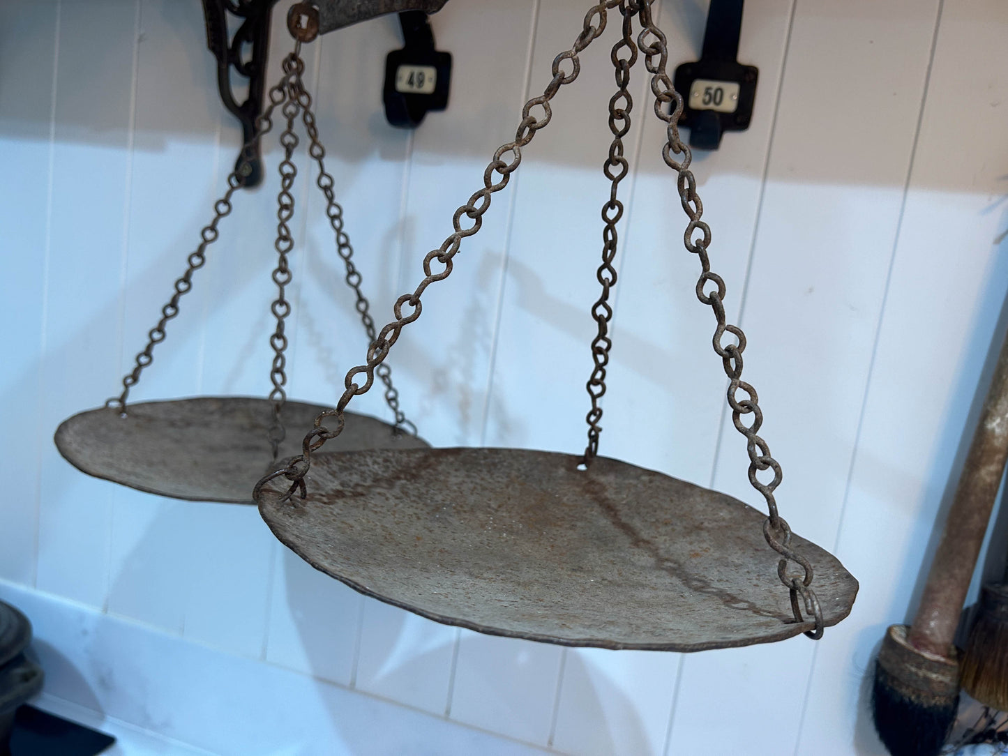 Old Vintage Iron Mercantile Scale Hand Balance from India / TARAJU Hanging Round Pan / Antique Chain Weighing Scale / Vintage Iron Scale