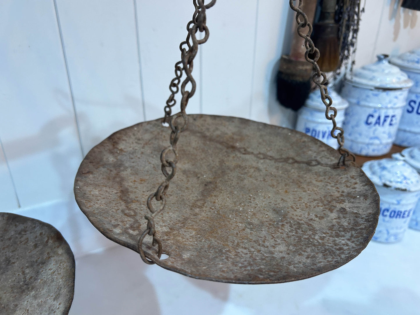 Old Vintage Iron Mercantile Scale Hand Balance from India / TARAJU Hanging Round Pan / Antique Chain Weighing Scale / Vintage Iron Scale