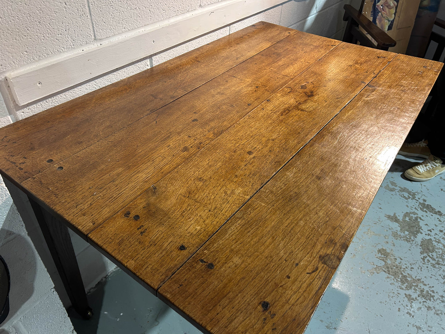 Late Victorian/Early Edwardian Wooden Dining Table on Castors