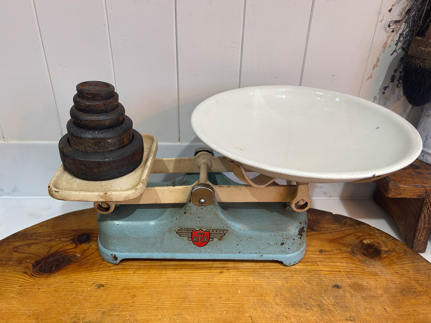 Vintage Antique Blue Retro Cast Iron Weylux Kitchen Weighing Scales The Rex British Made including Weights