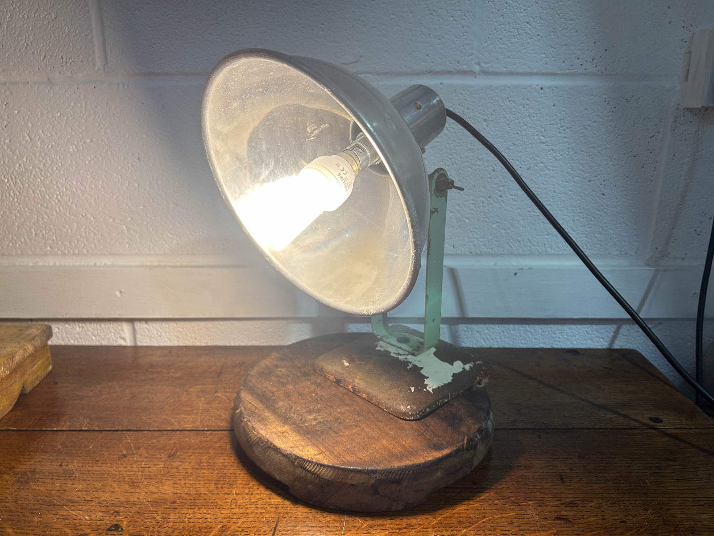 Vintage Retro Mid-Century Soltan Lamp / Industrial Soltan Heat / Desk Lamp (Working)