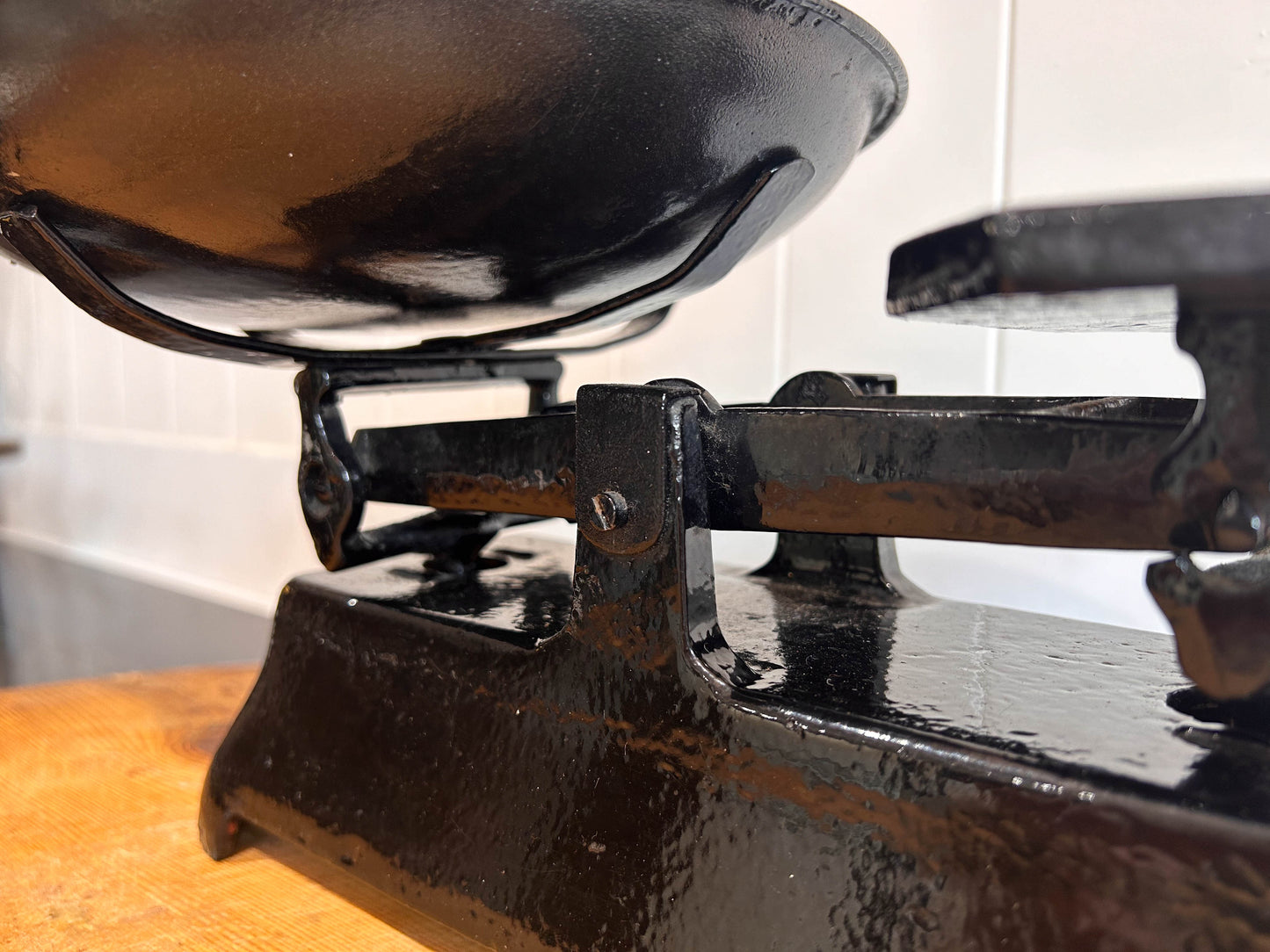 Vintage Antique Cast Iron Black Kitchen Balance Scales