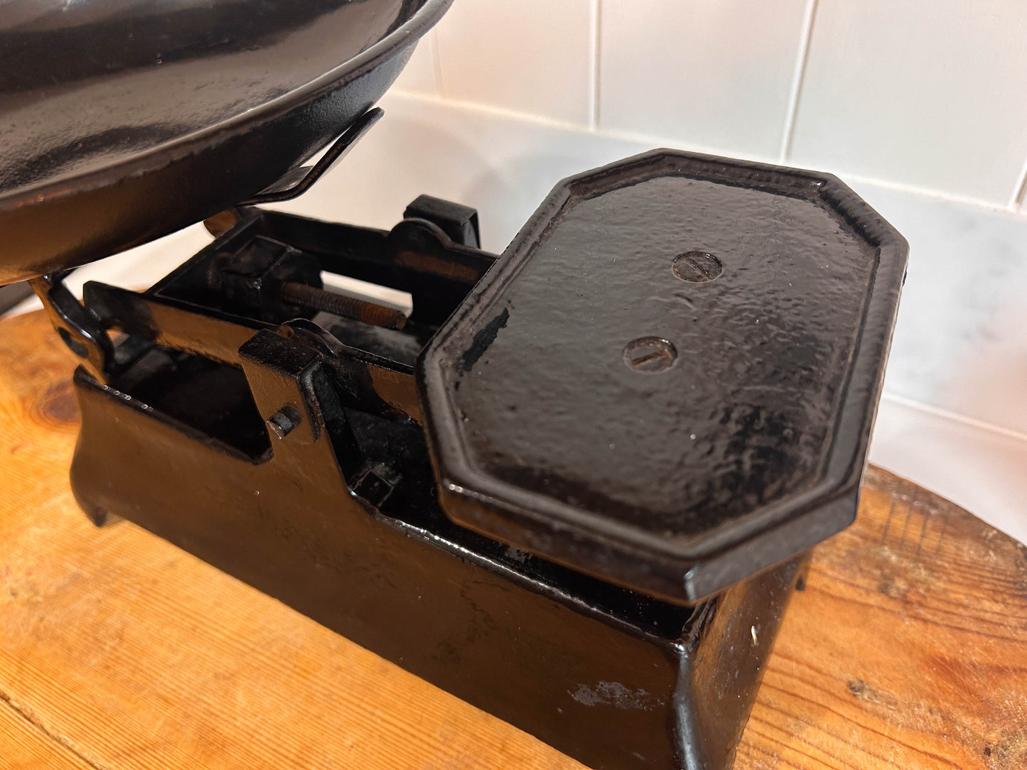 Vintage Antique Cast Iron Black Kitchen Balance Scales