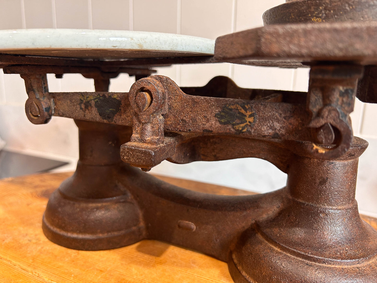 Vintage Antique Victorian Cast Iron Kitchen Balance Scales With Marble Plate and Weights