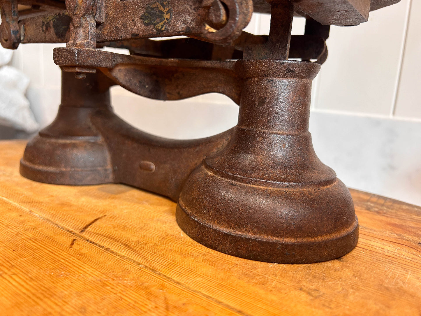 Vintage Antique Victorian Cast Iron Kitchen Balance Scales With Marble Plate and Weights