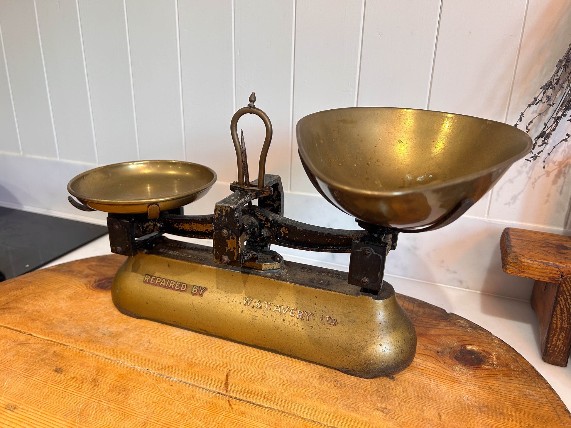 Vintage Antique W&T Avery Ltd Birmingham 2lb Weighing Scales