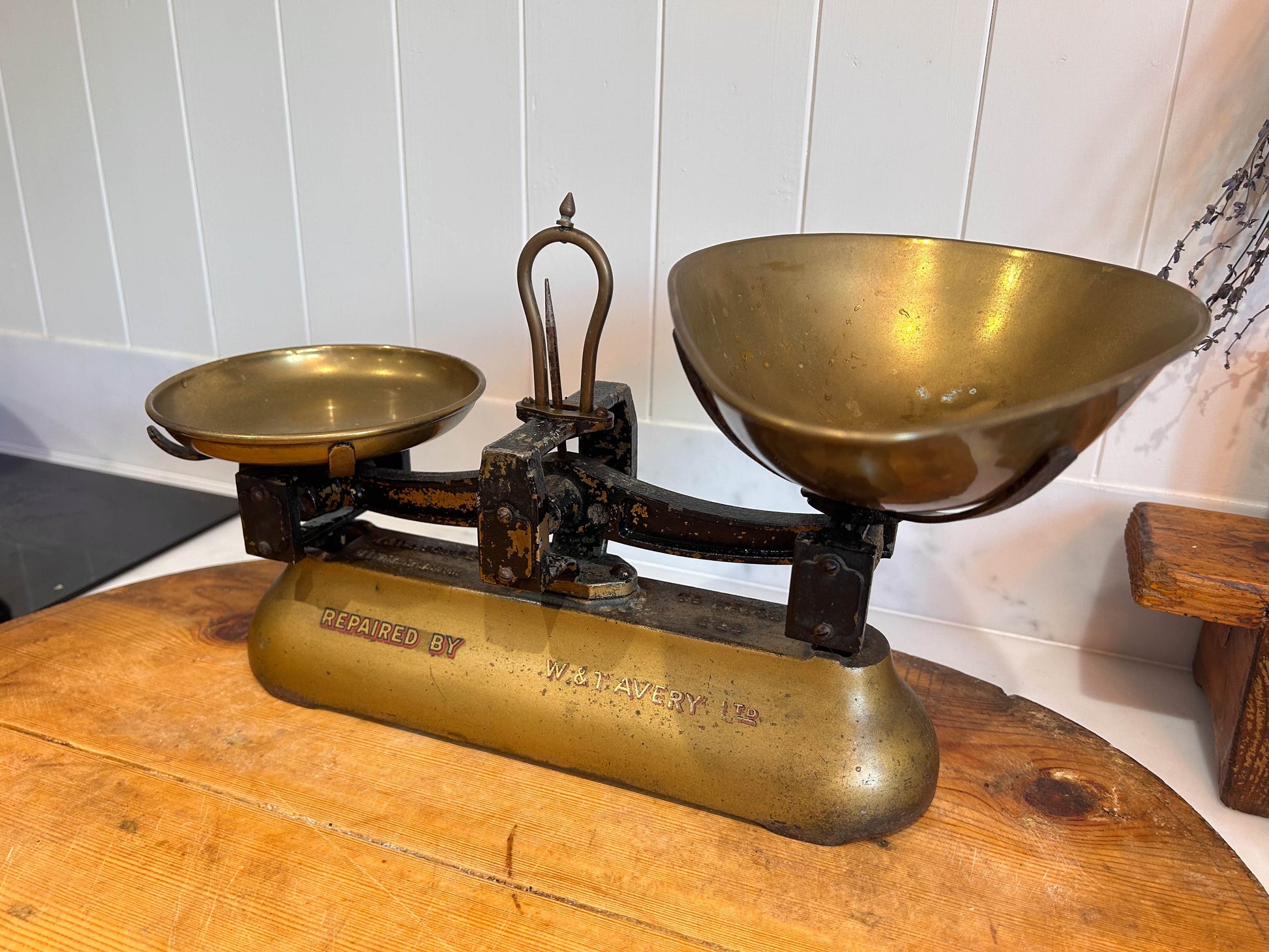 Vintage Antique W&T Avery Ltd Birmingham 2lb Weighing Scales