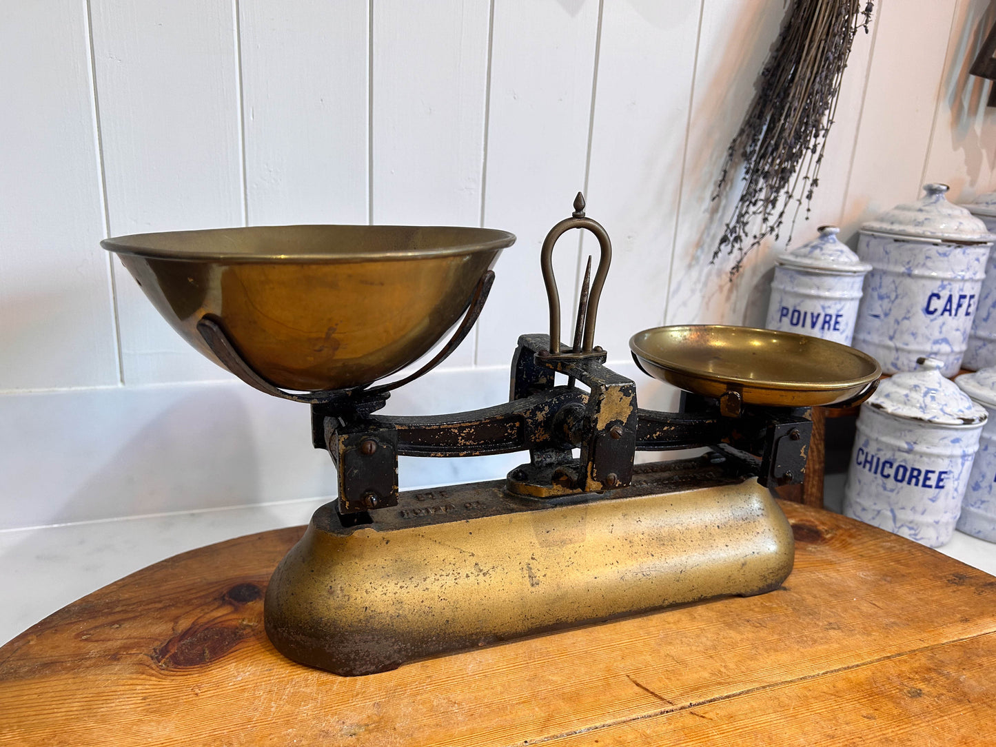 Vintage Antique W&T Avery Ltd Birmingham 2lb Weighing Scales