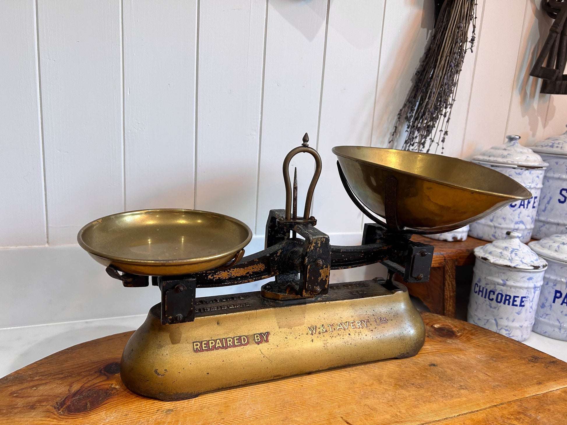 Vintage Antique W&T Avery Ltd Birmingham 2lb Weighing Scales