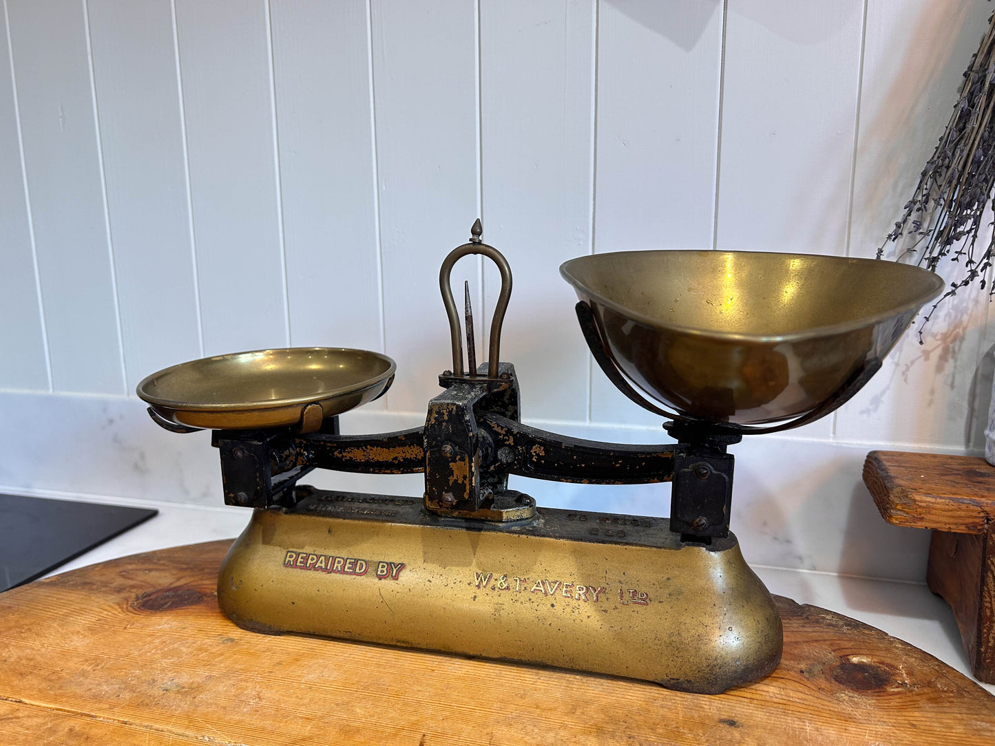 Vintage Antique W&T Avery Ltd Birmingham 2lb Weighing Scales