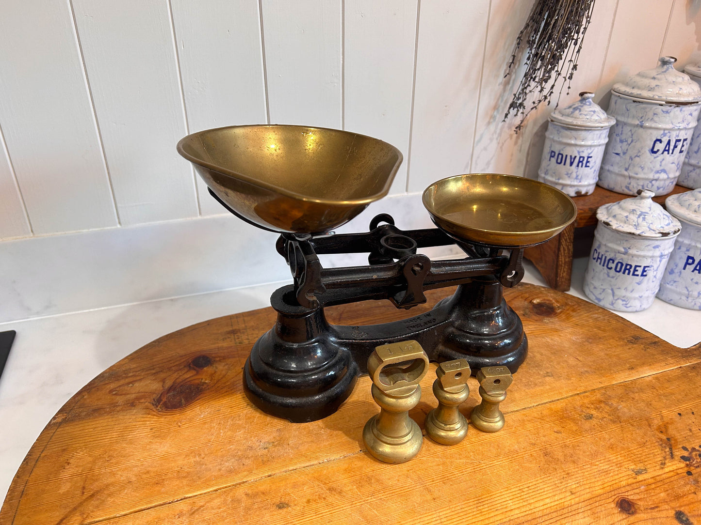 Vintage Heavy Antique Librasco Black Cast Iron Brass Birmingham Kitchen Weighing Scales with Weights