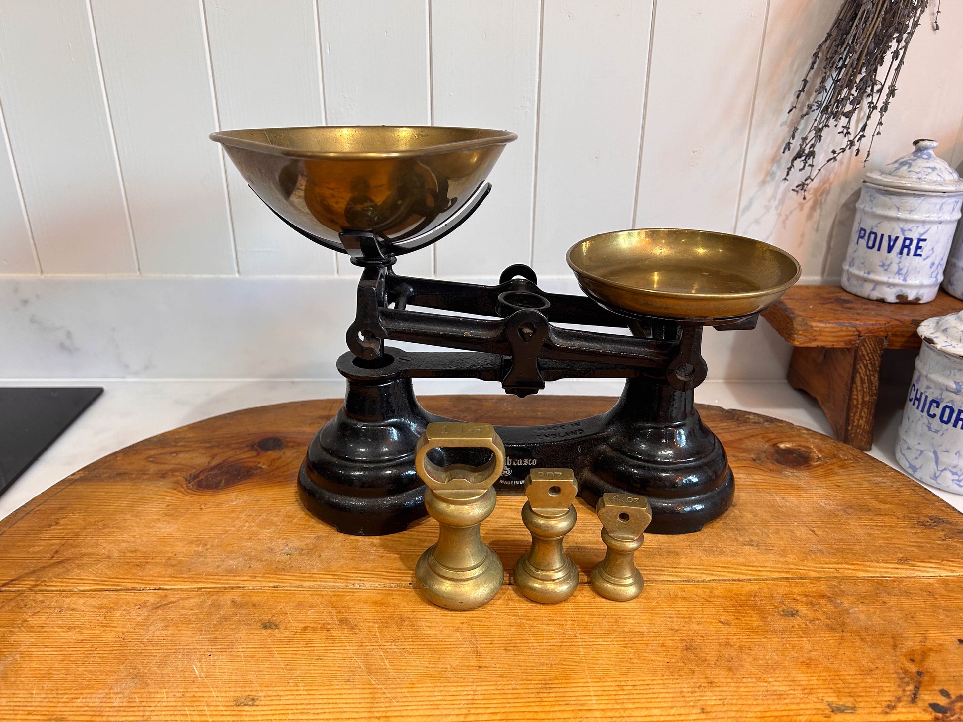 Vintage Heavy Antique Librasco Black Cast Iron Brass Birmingham Kitchen Weighing Scales with Weights