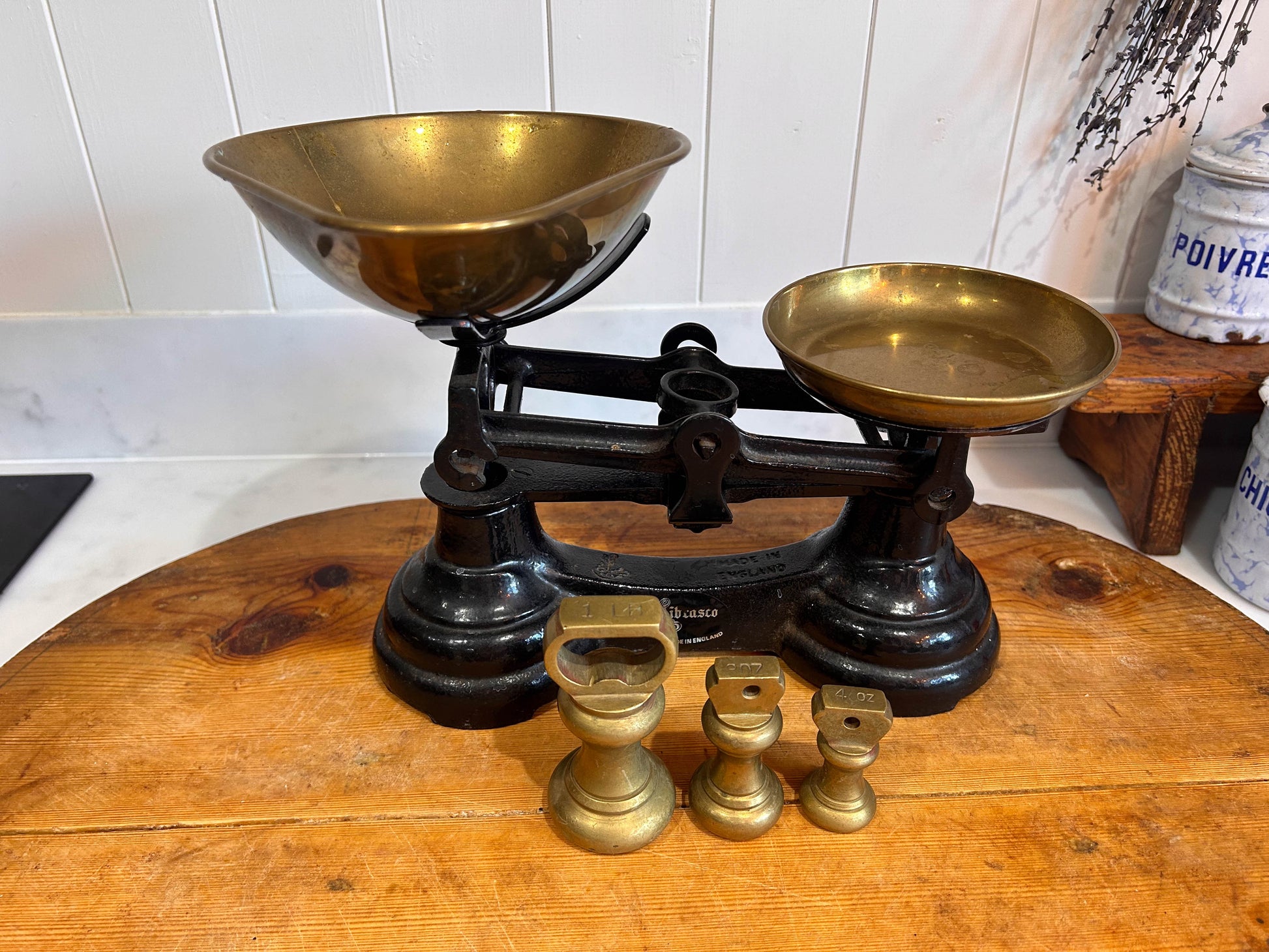 Vintage Heavy Antique Librasco Black Cast Iron Brass Birmingham Kitchen Weighing Scales with Weights