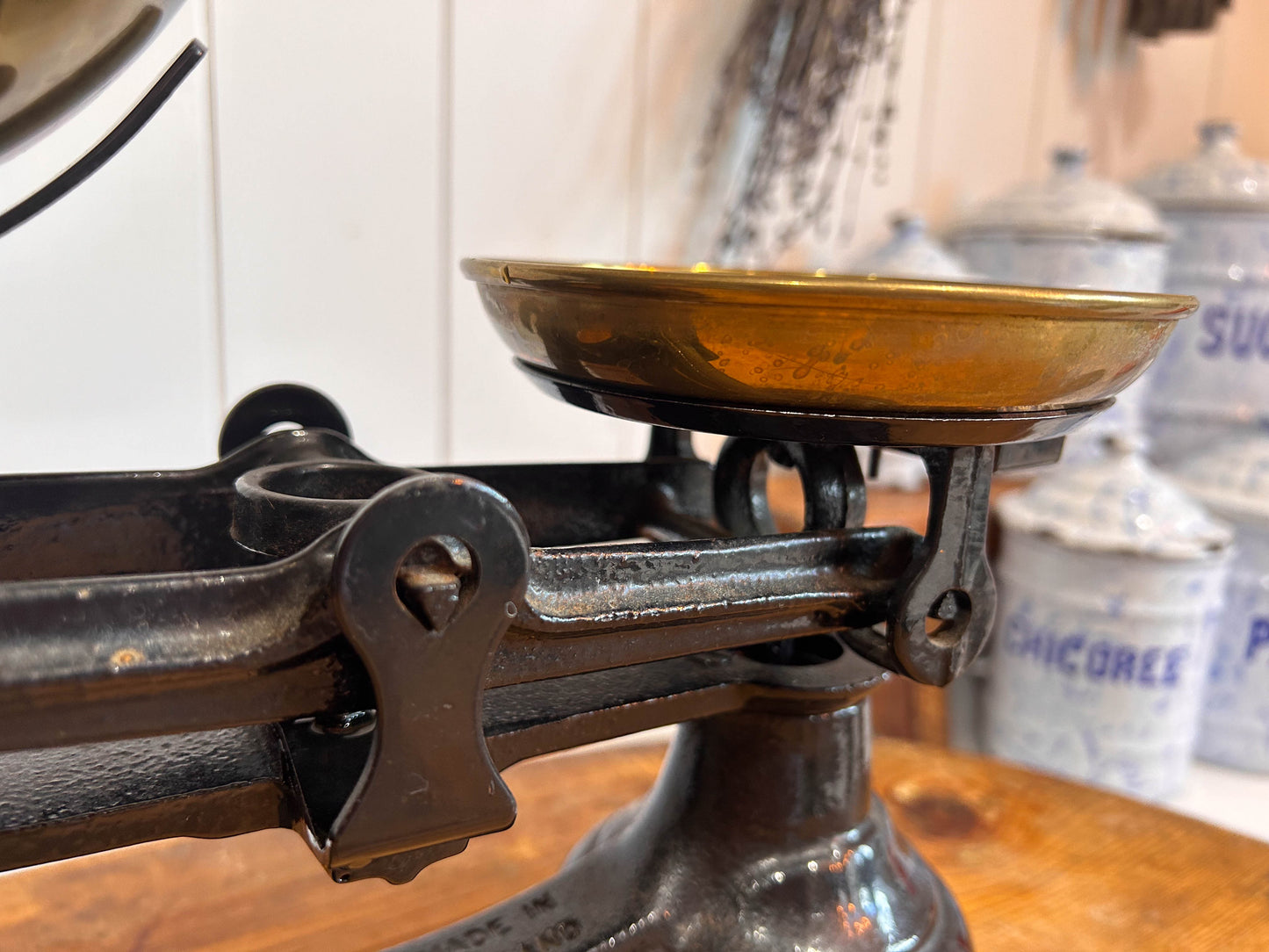 Vintage Heavy Antique Librasco Black Cast Iron Brass Birmingham Kitchen Weighing Scales with Weights