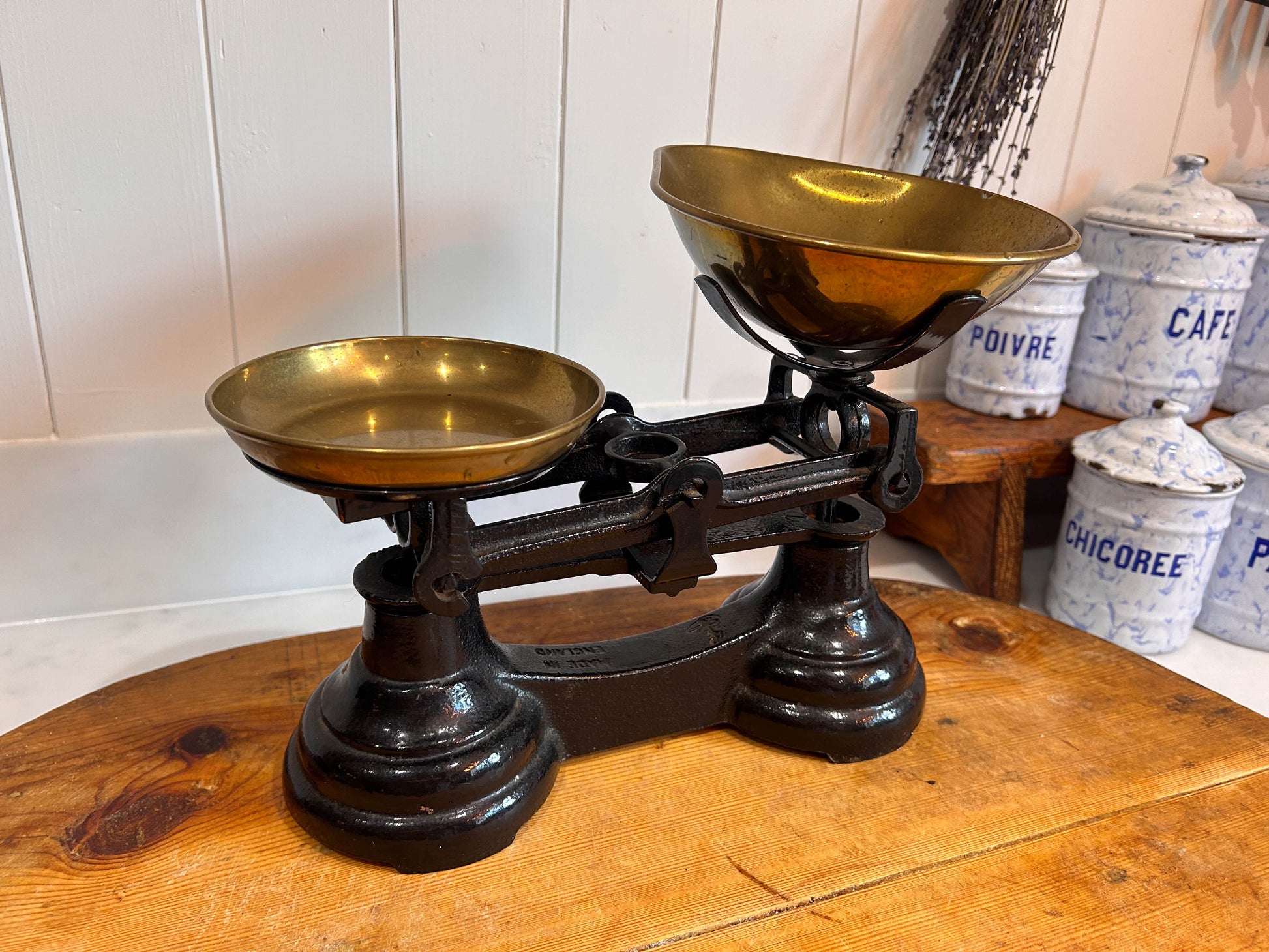 Vintage Heavy Antique Librasco Black Cast Iron Brass Birmingham Kitchen Weighing Scales with Weights