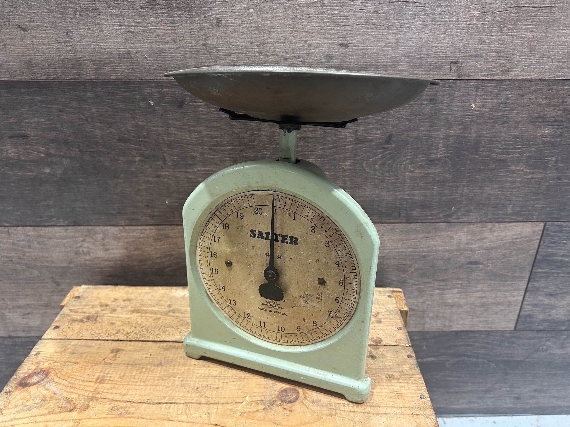 Vintage Salter Scales No.34 Light Green Metal Scales, Vintage Kitchen Scales 20lbs, 1940's Kitchen Weighing Scales