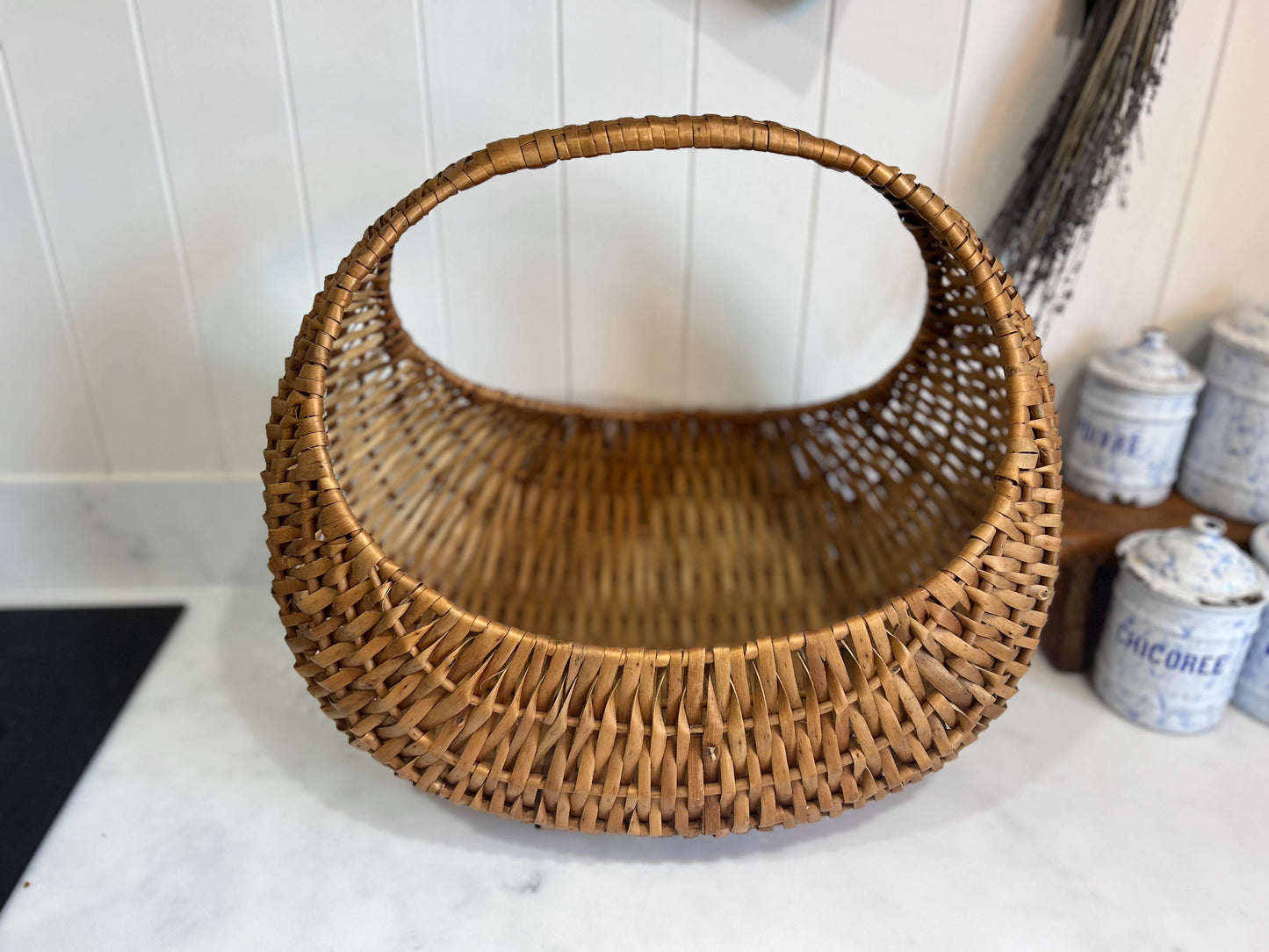 Large Vintage Rounded Wicker Basket Fruit Hamper with Handle