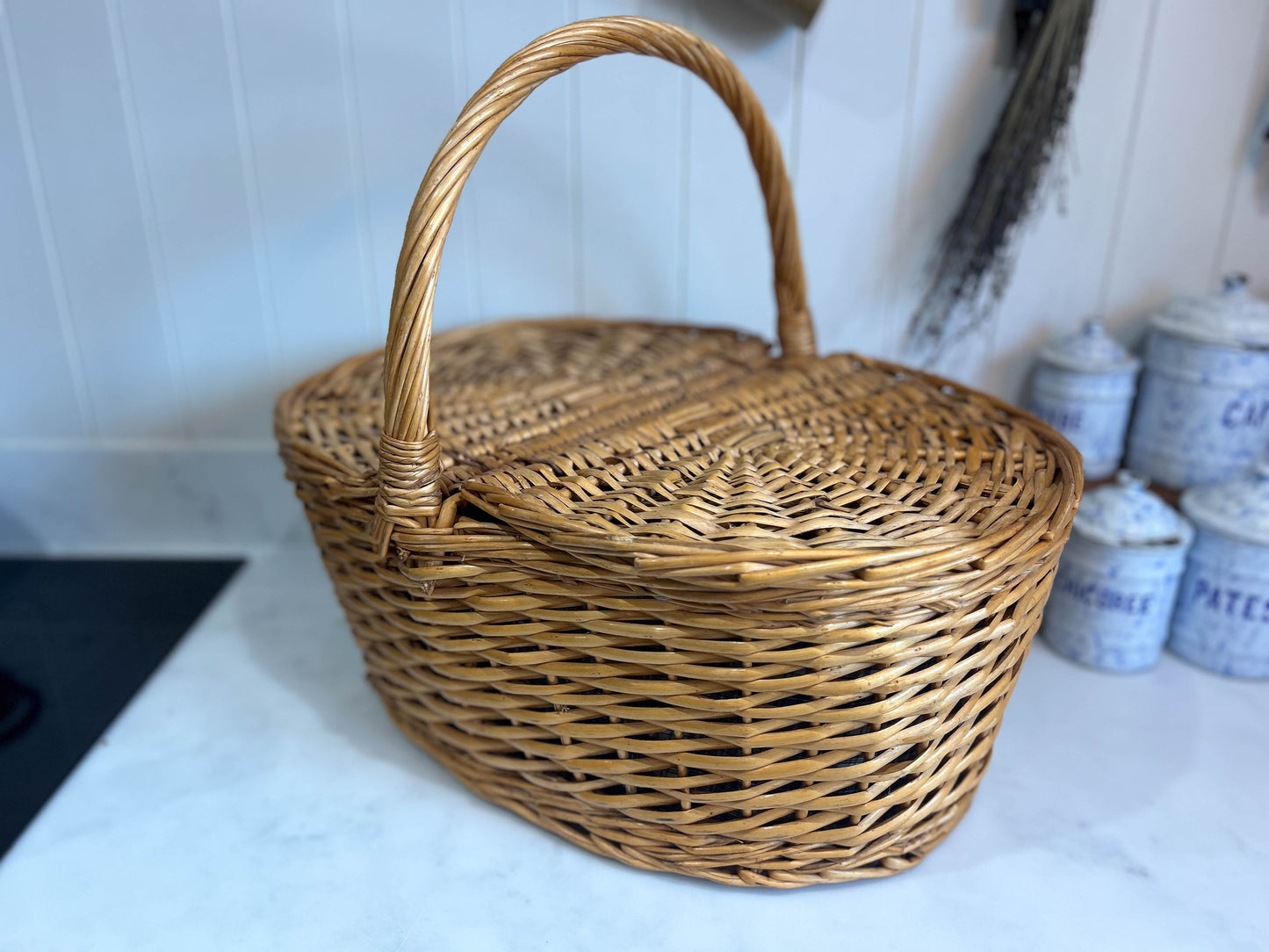 Vintage Picnic Wicker Basket Hamper with Handle