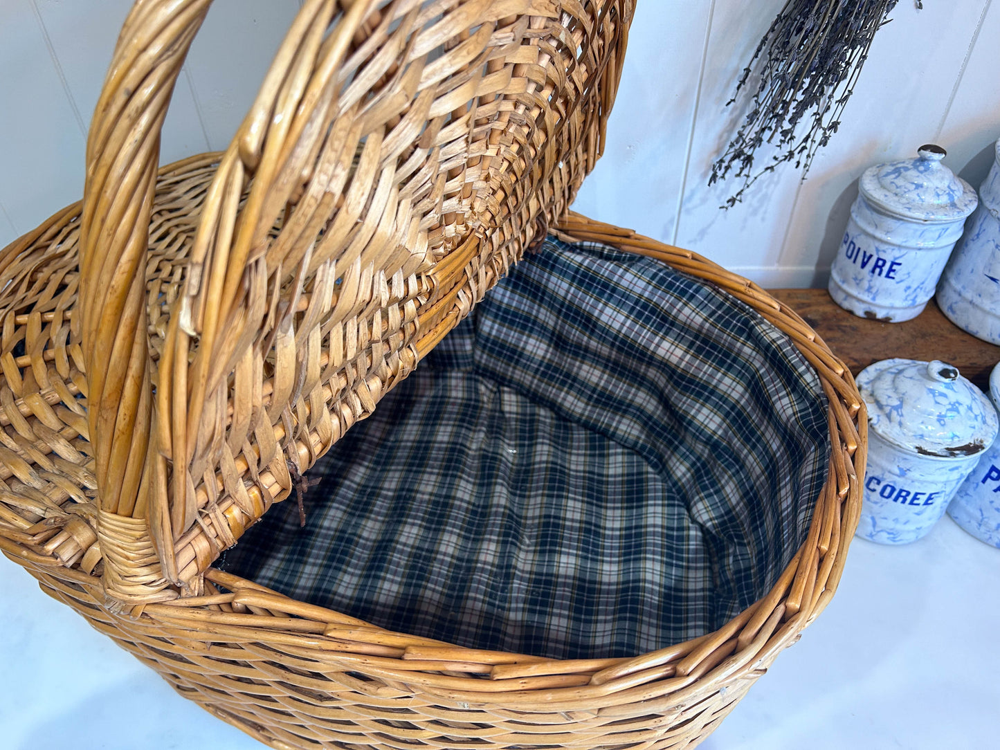 Vintage Picnic Wicker Basket Hamper with Handle