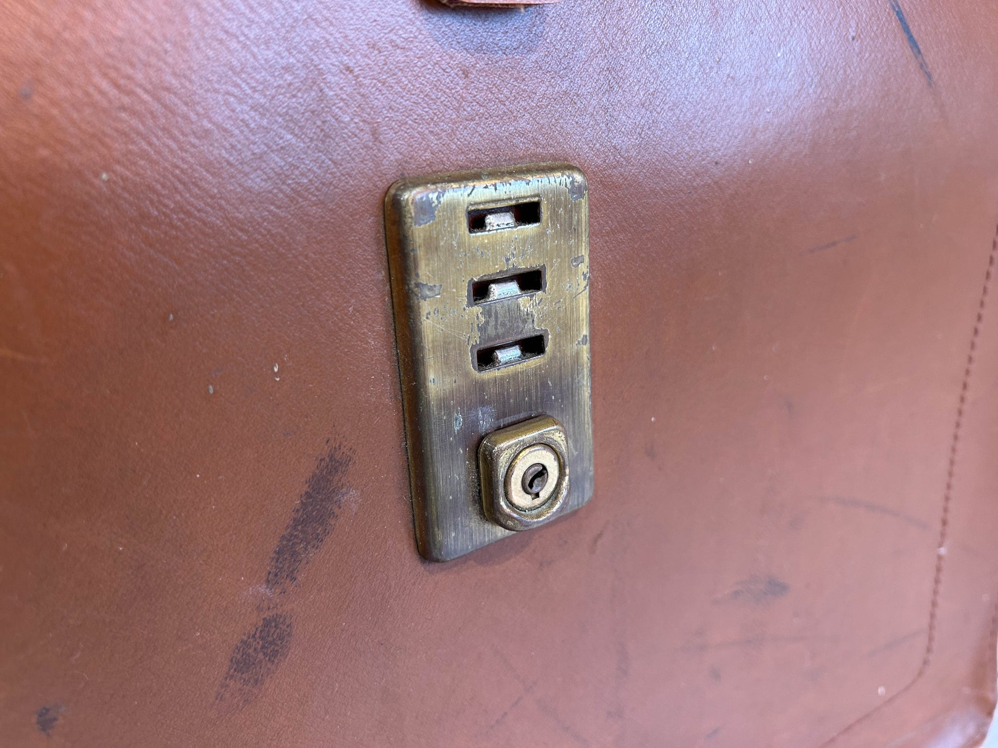 Vintage Hard Sided Leather Briefcase in Classic Brown