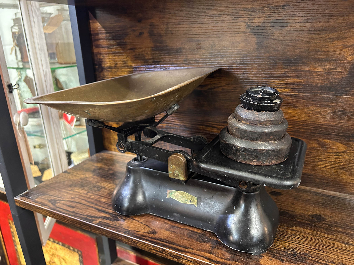 Vintage Antique Black Cast Iron Kitchen Weighing Scales with Cast Iron Weights