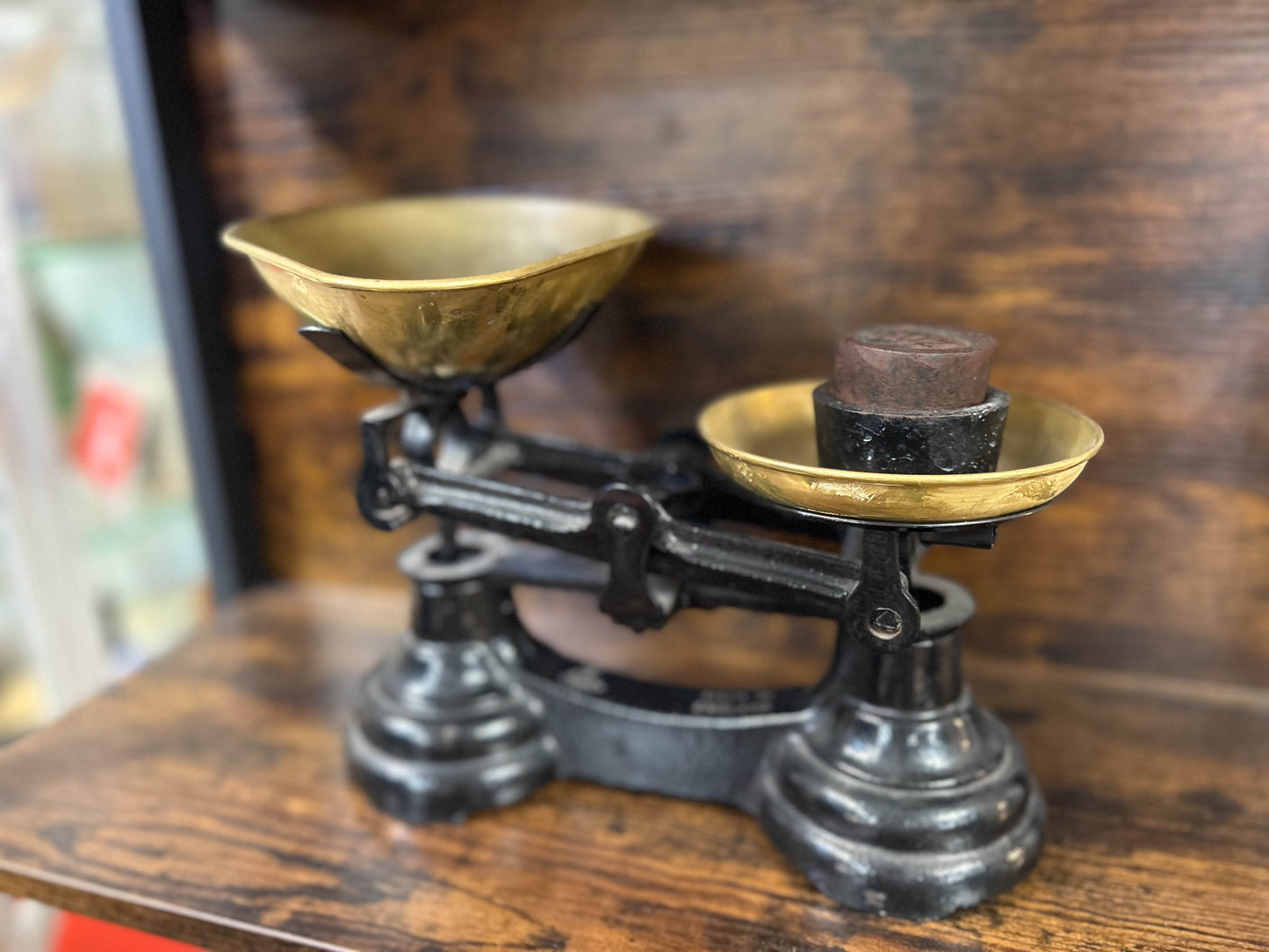 Vintage Antique Black Cast Iron Kitchen Weighing Scales with Cast Iron Weights