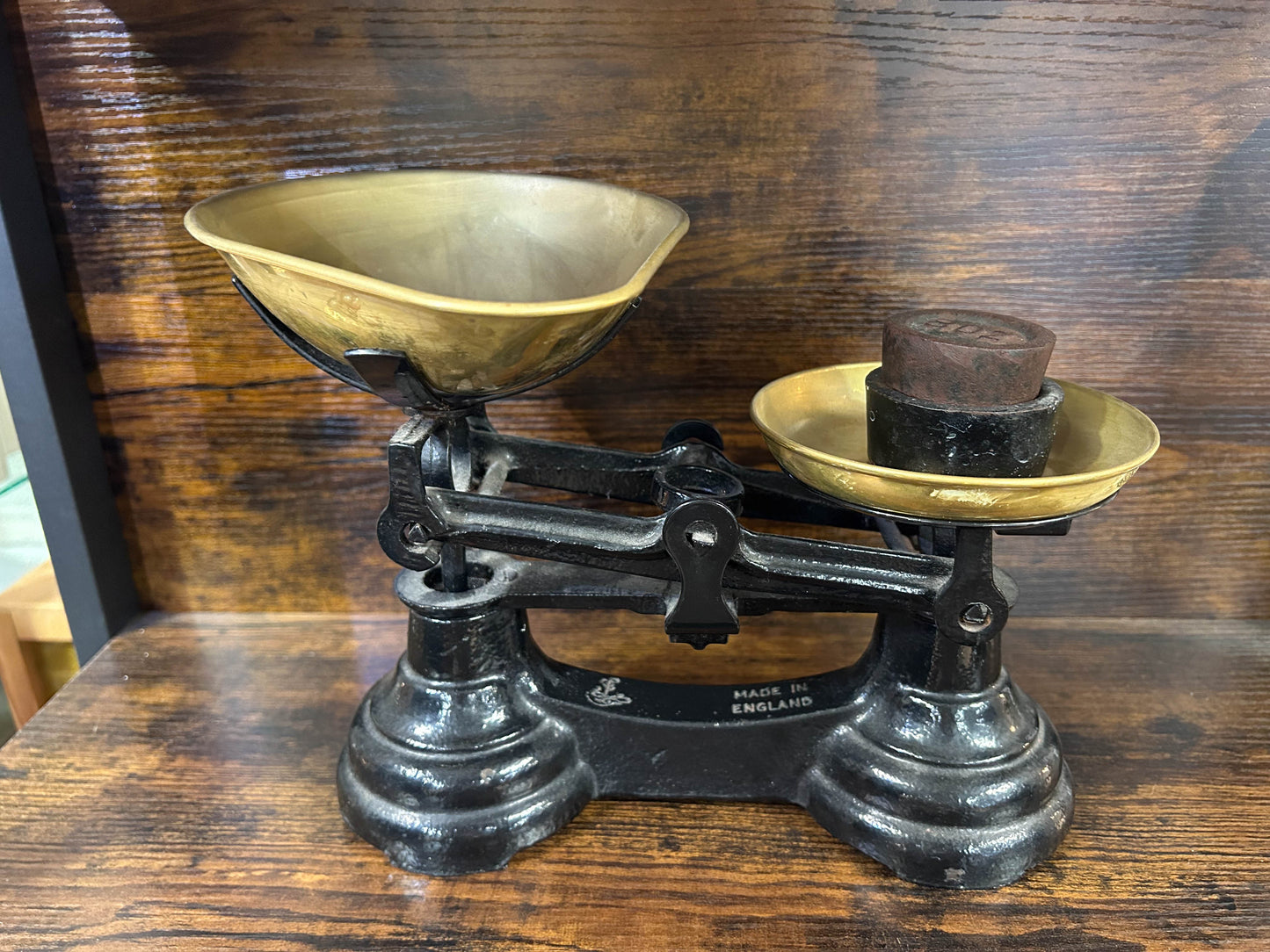 Vintage Antique Black Cast Iron Kitchen Weighing Scales with Cast Iron Weights