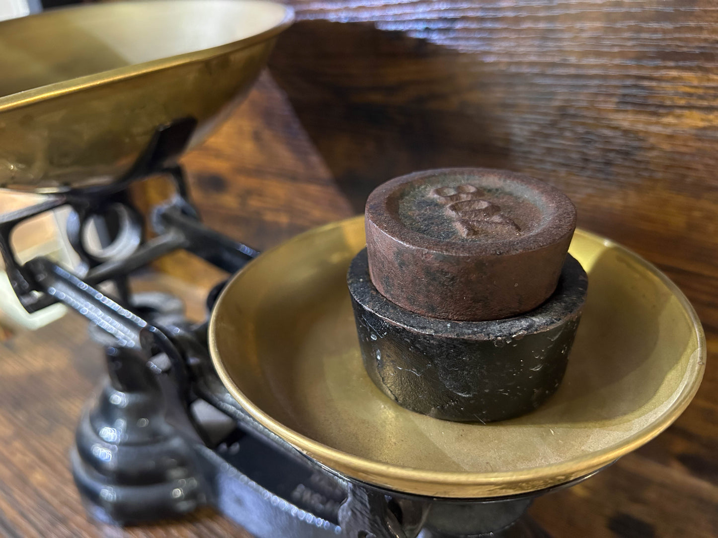 Vintage Antique Black Cast Iron Kitchen Weighing Scales with Cast Iron Weights