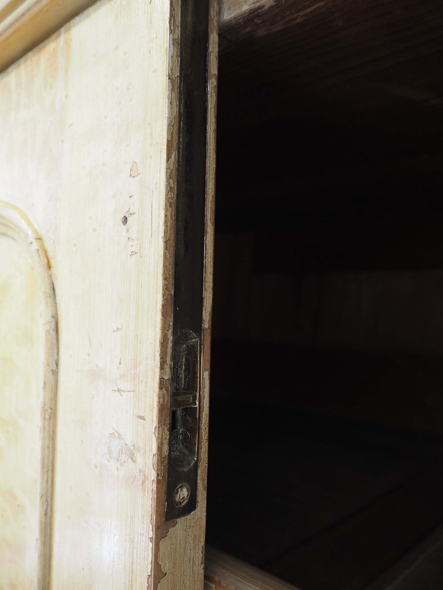 Antique Vintage Pitch Pine Swedish Linen Press with Scumbled Satin Birch Finish Circa 19th Century / Cupboard