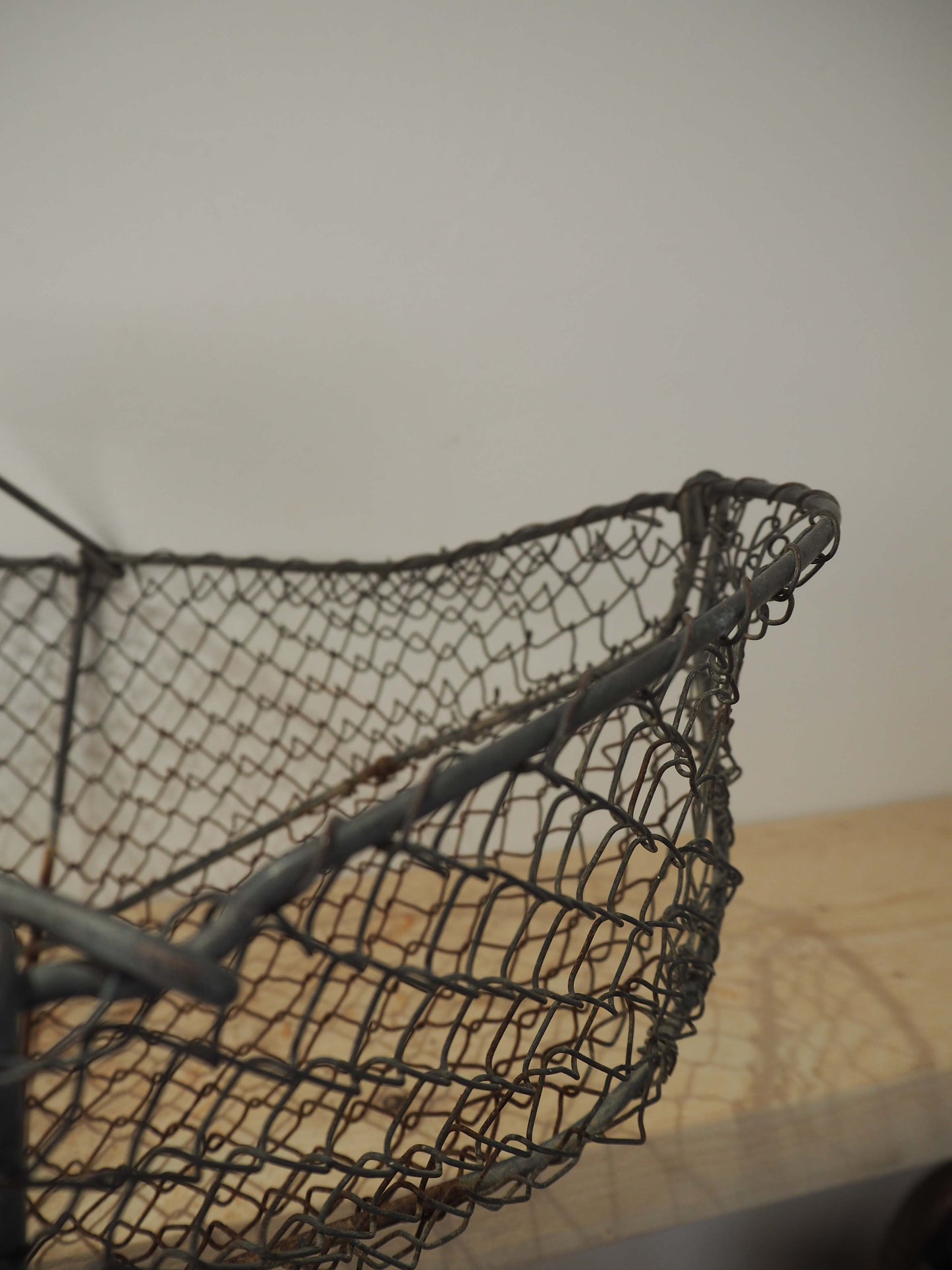 Antique French French Wire Oyster Basket / Garden Farmhouse / Vintage Rustic Storage Retro